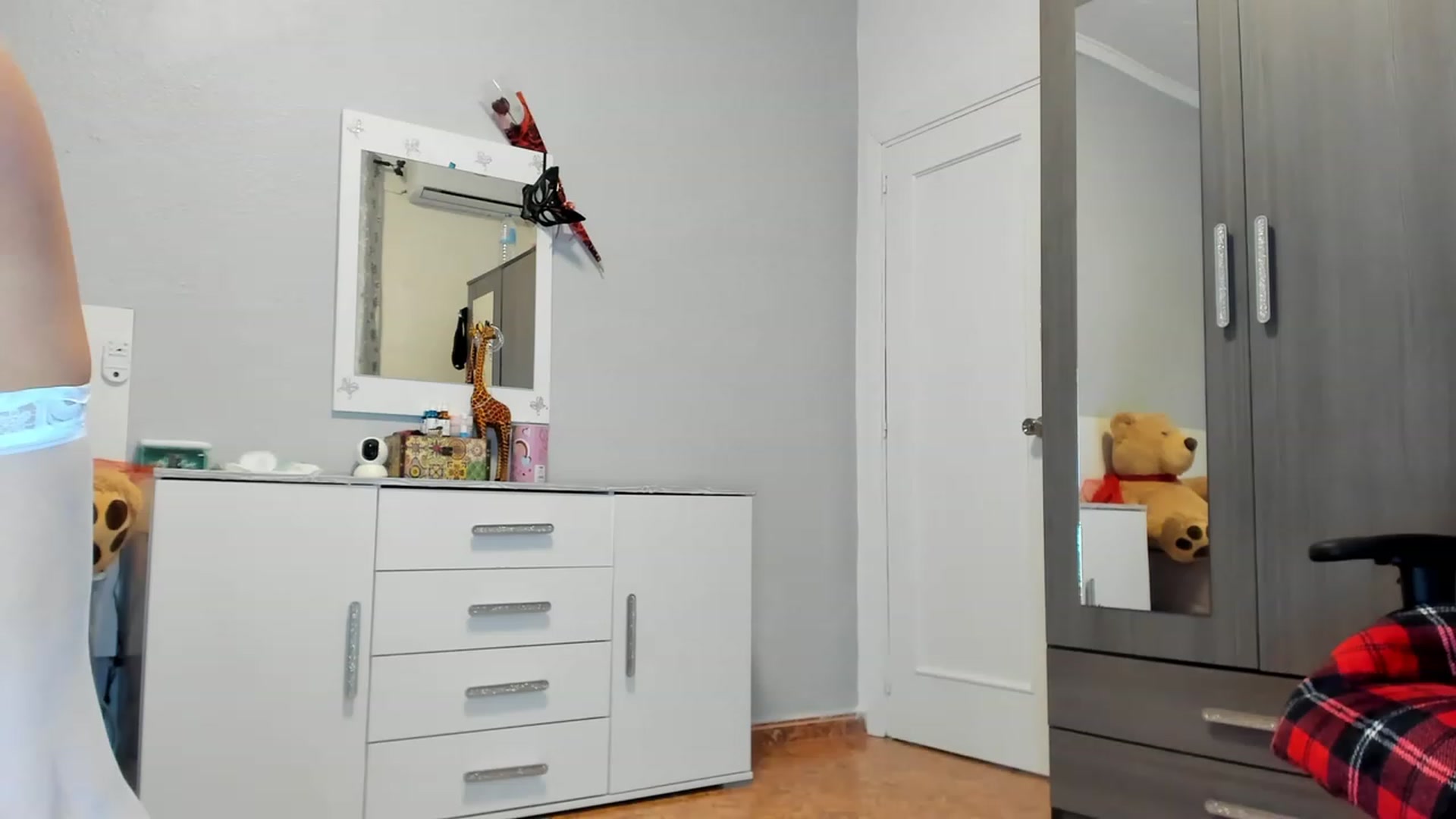 Gallery image thumbnail from AnisiaLuna's myfreecams stream on, 03/02/2024, 12:44 image 19 of 20