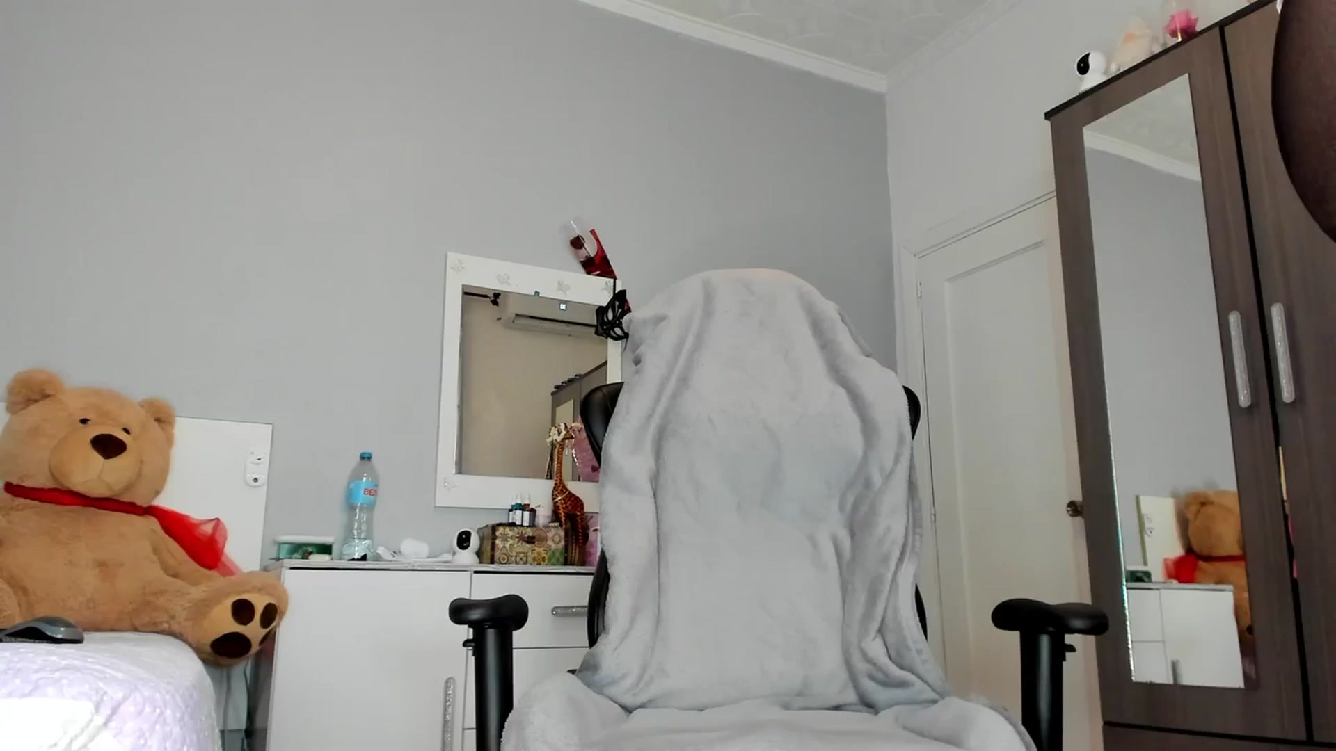 Gallery image thumbnail from AnisiaLuna's myfreecams stream on, 03/11/2024, 10:34 image 10 of 20