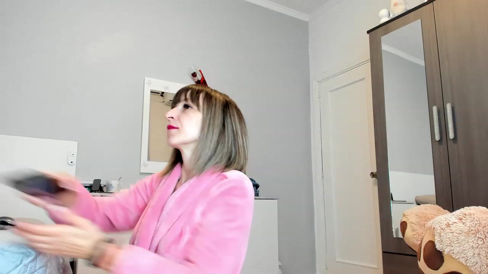 Gallery image thumbnail from AnisiaLuna's myfreecams stream on, 03/12/2024, 11:32 image 20 of 20