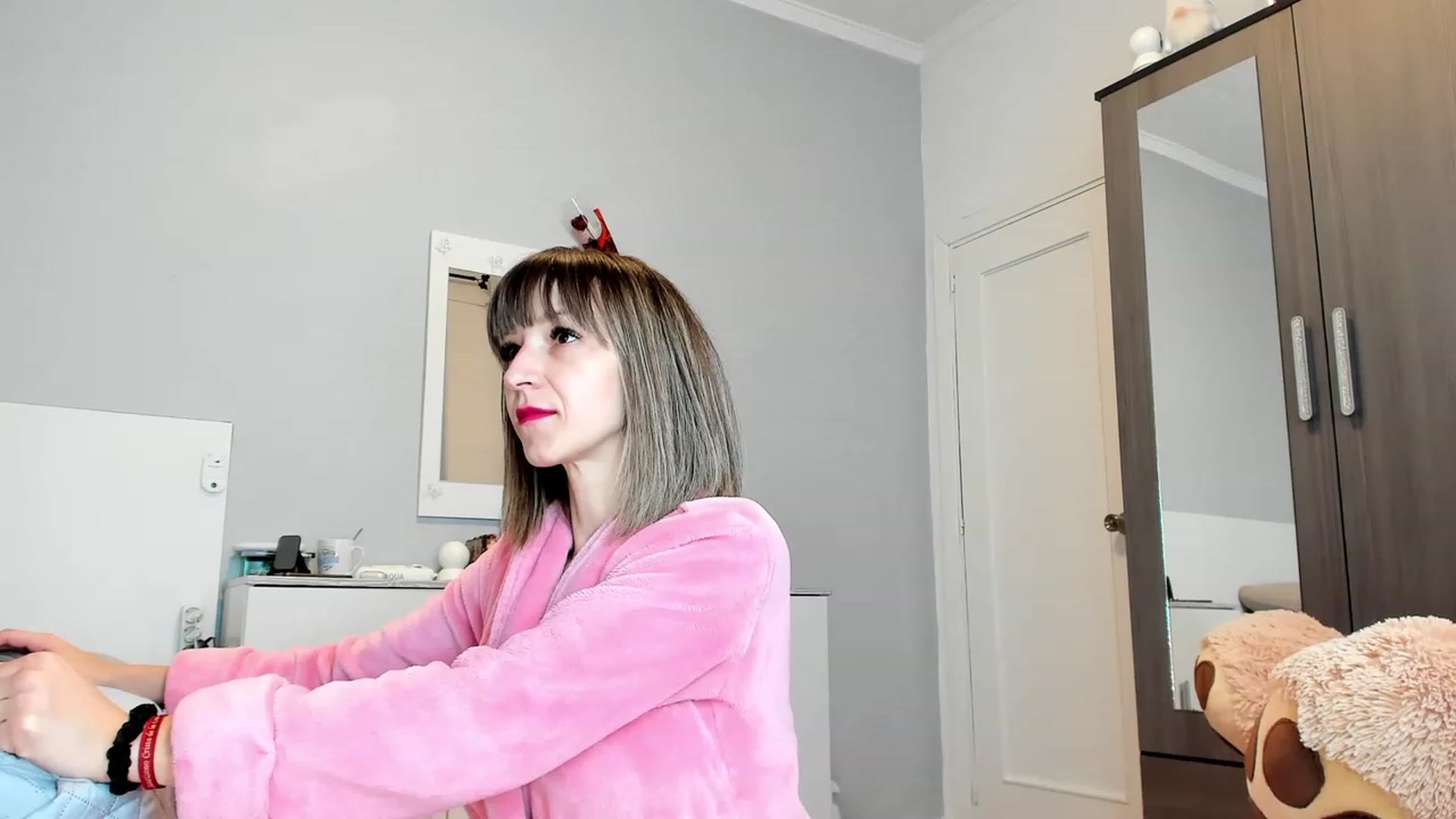 Gallery image thumbnail from AnisiaLuna's myfreecams stream on, 03/12/2024, 11:32 image 19 of 20