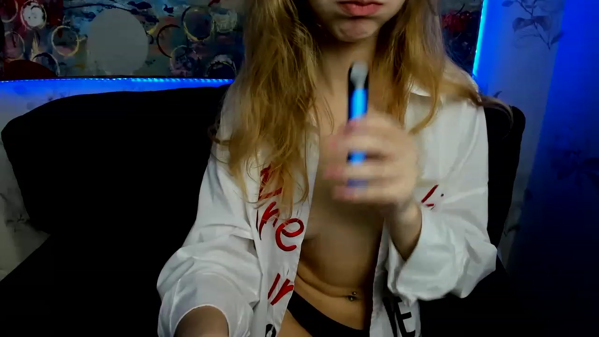 Gallery image thumbnail from AnitaArt's myfreecams stream on, 11/26/2022, 16:51 image 13 of 20
