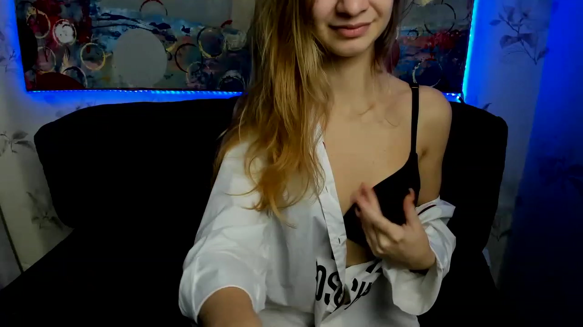 Gallery image thumbnail from AnitaArt's myfreecams stream on, 11/26/2022, 18:28 image 11 of 20