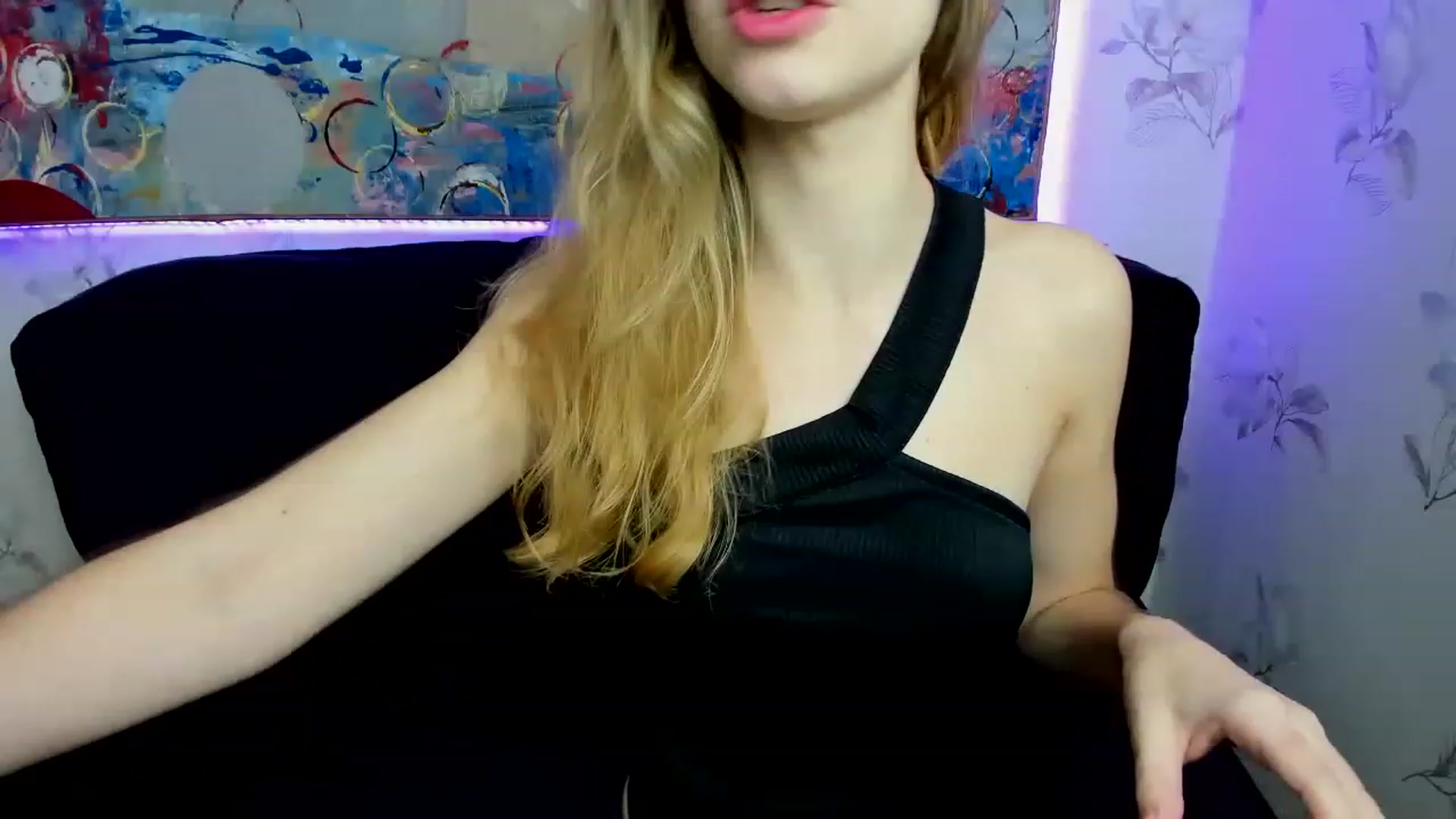Gallery image thumbnail from AnitaArt's myfreecams stream on, 11/29/2022, 18:08 image 20 of 20
