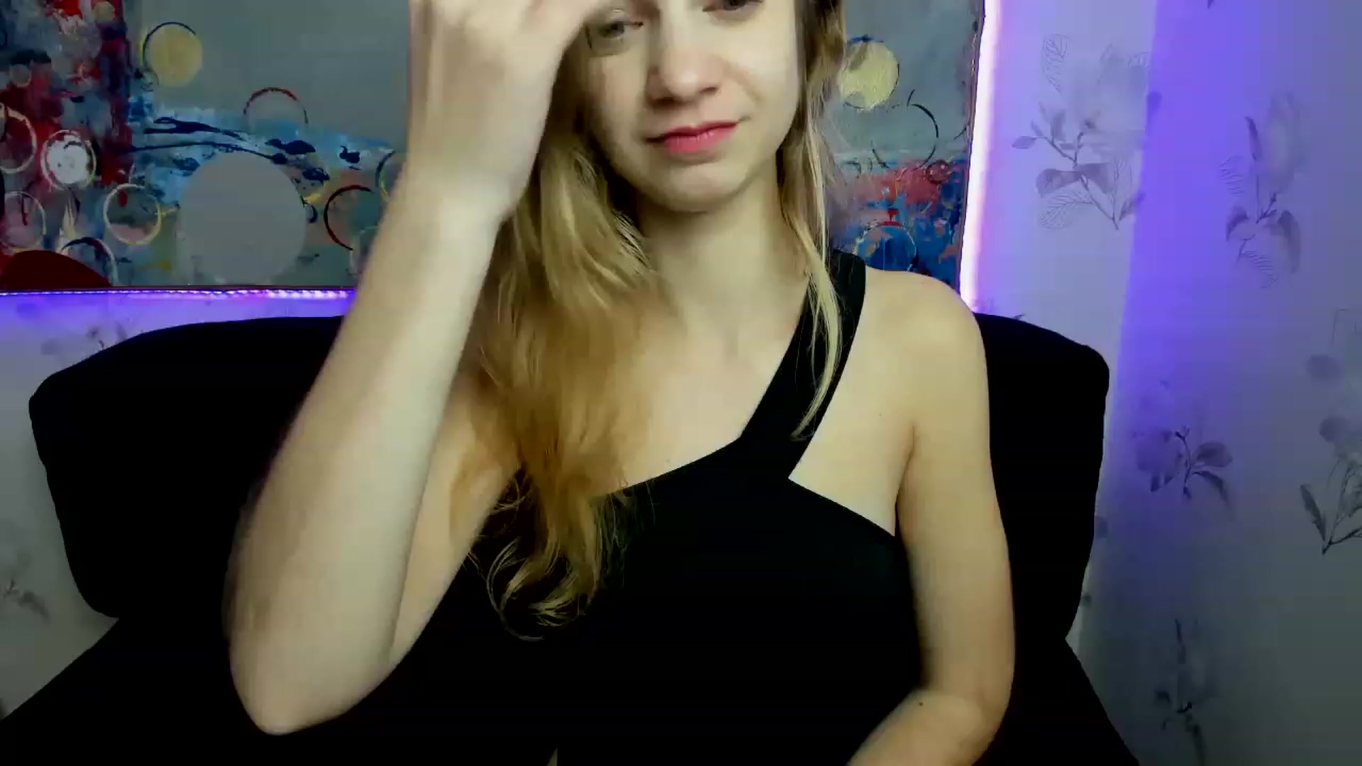 Gallery image thumbnail from AnitaArt's myfreecams stream on, 11/29/2022, 18:08 image 18 of 20