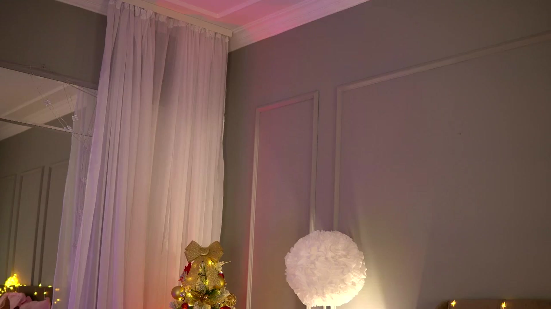 Gallery image thumbnail from AnitaCruisze's myfreecams stream on, 12/25/2025, 06:43 image 14 of 20