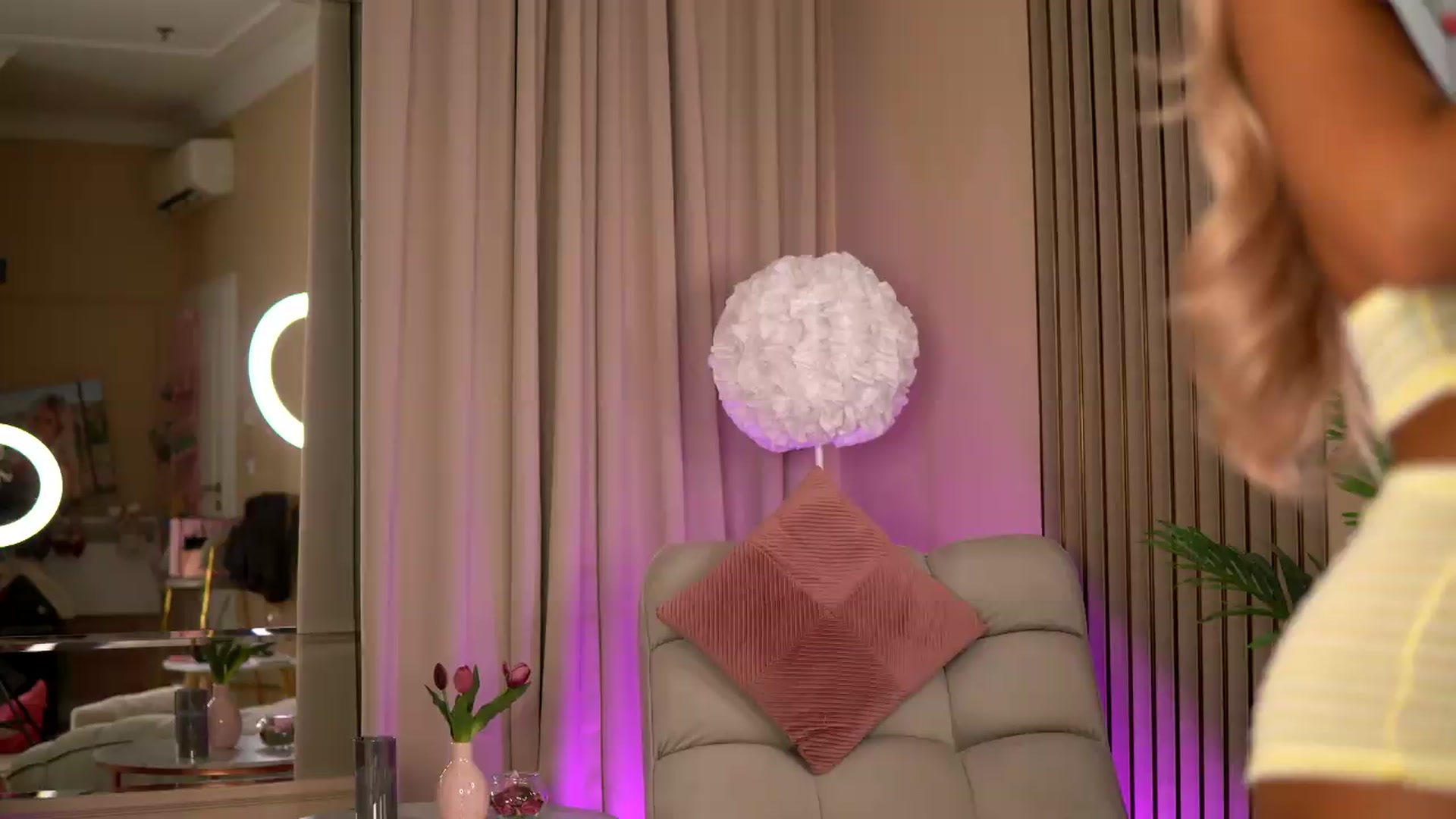 Gallery image thumbnail from AnitaCruisze's myfreecams stream on, 07/17/2026, 09:09 image 15 of 20