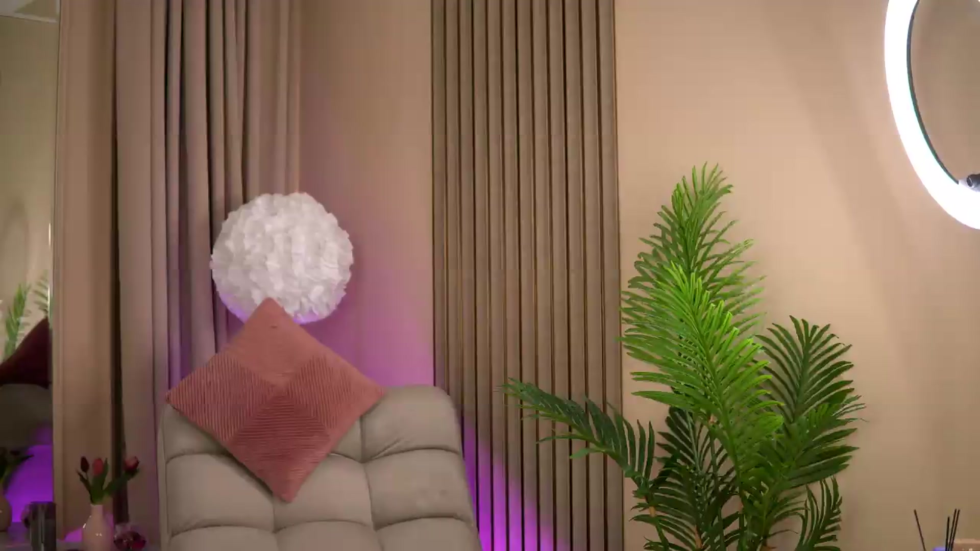 Gallery image thumbnail from AnitaCruisze's myfreecams stream on, 07/18/2026, 09:11 image 1 of 20