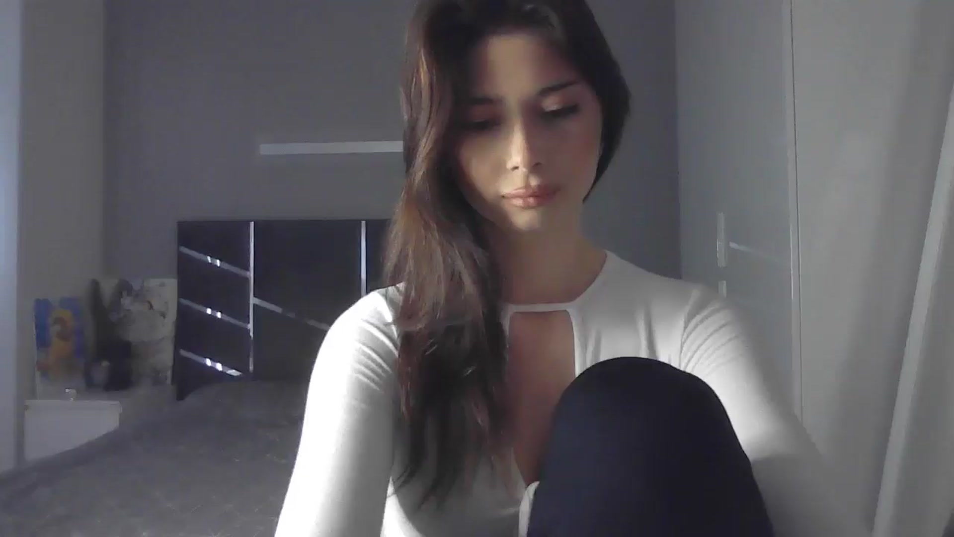 Gallery image thumbnail from AnitaHarper's myfreecams stream on, 05/19/2025, 10:35 image 17 of 20