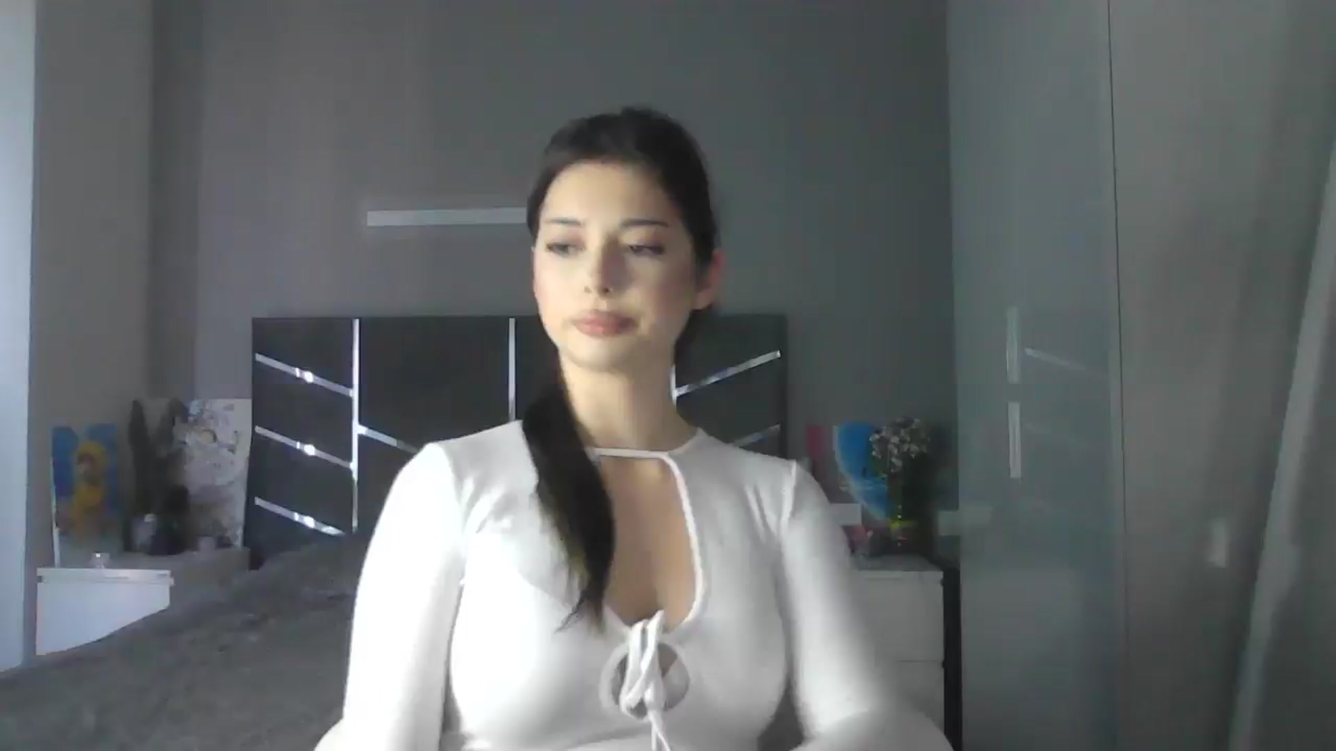 Gallery image thumbnail from AnitaHarper's myfreecams stream on, 05/19/2025, 12:13 image 15 of 20