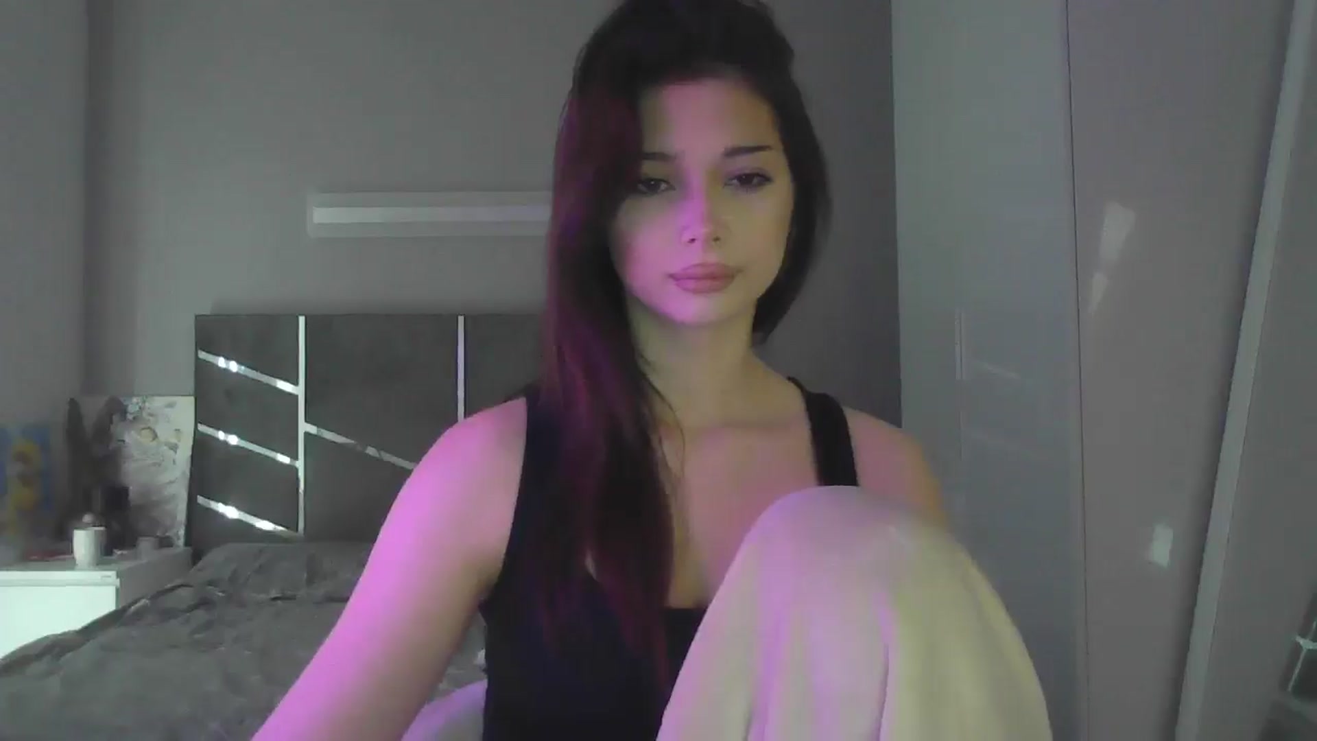 Gallery image thumbnail from AnitaHarper's myfreecams stream on, 05/20/2025, 09:11 image 15 of 20