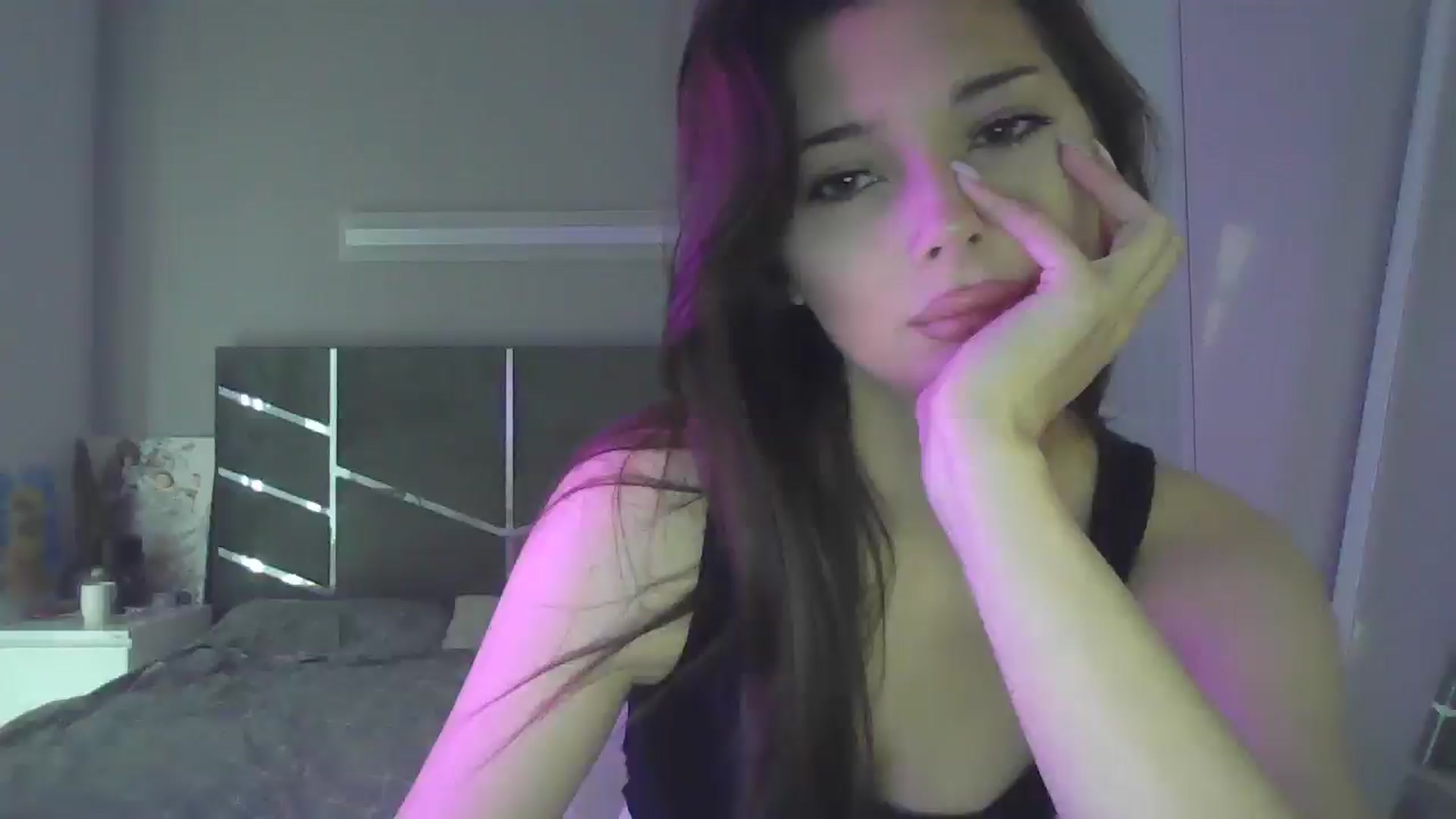 Gallery image thumbnail from AnitaHarper's myfreecams stream on, 05/20/2025, 09:11 image 4 of 20