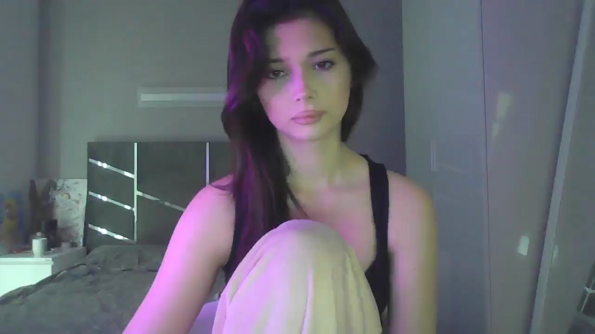 Gallery image thumbnail from AnitaHarper's myfreecams stream on, 05/20/2025, 09:43 image 12 of 20