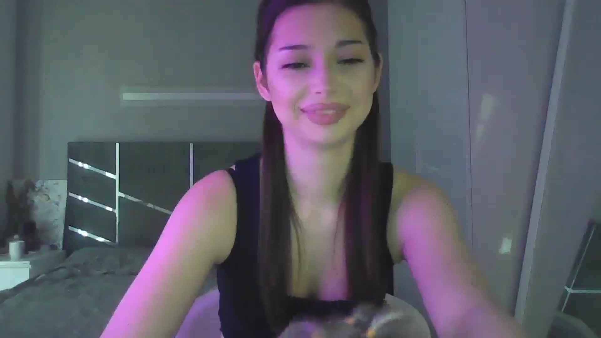Gallery image thumbnail from AnitaHarper's myfreecams stream on, 05/20/2025, 11:10 image 2 of 20
