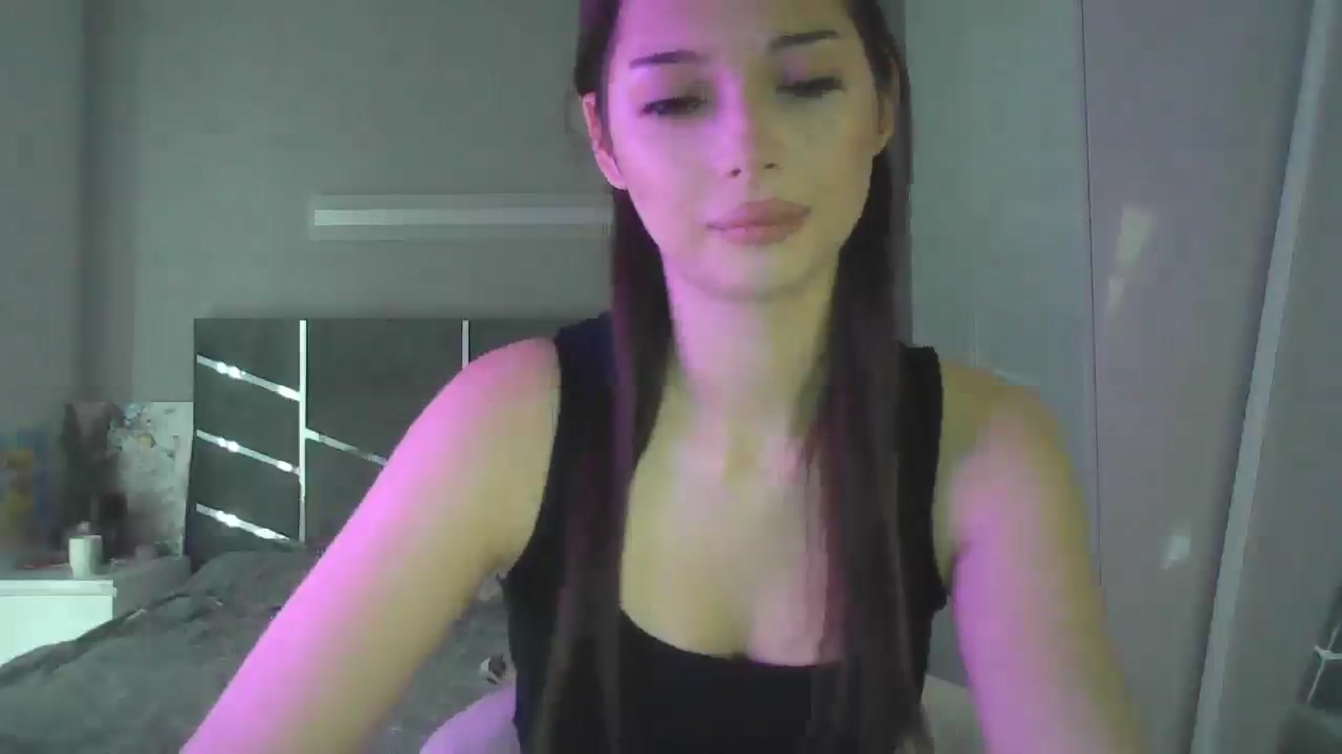 Gallery image thumbnail from AnitaHarper's myfreecams stream on, 05/20/2025, 11:10 image 17 of 20