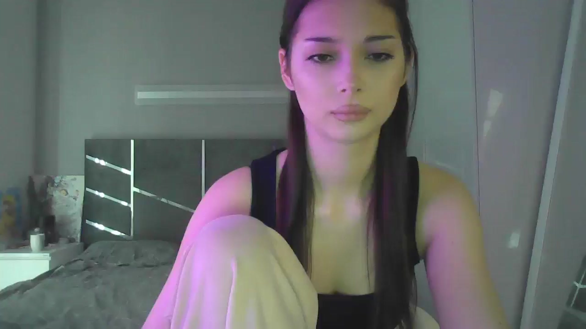 Gallery image thumbnail from AnitaHarper's myfreecams stream on, 05/20/2025, 11:10 image 18 of 20