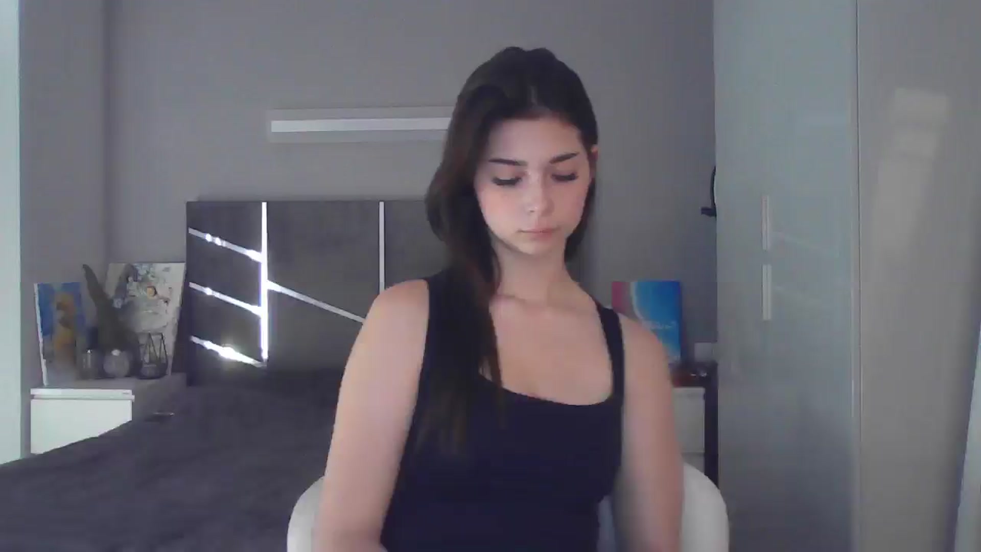 Gallery image thumbnail from AnitaHarper's myfreecams stream on, 06/24/2025, 10:08 image 1 of 20