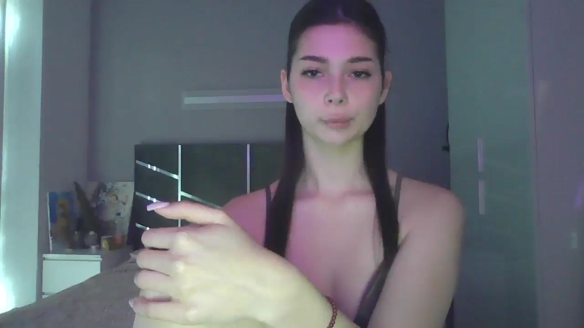Gallery image thumbnail from AnitaHarper's myfreecams stream on, 06/30/2025, 08:49 image 6 of 20