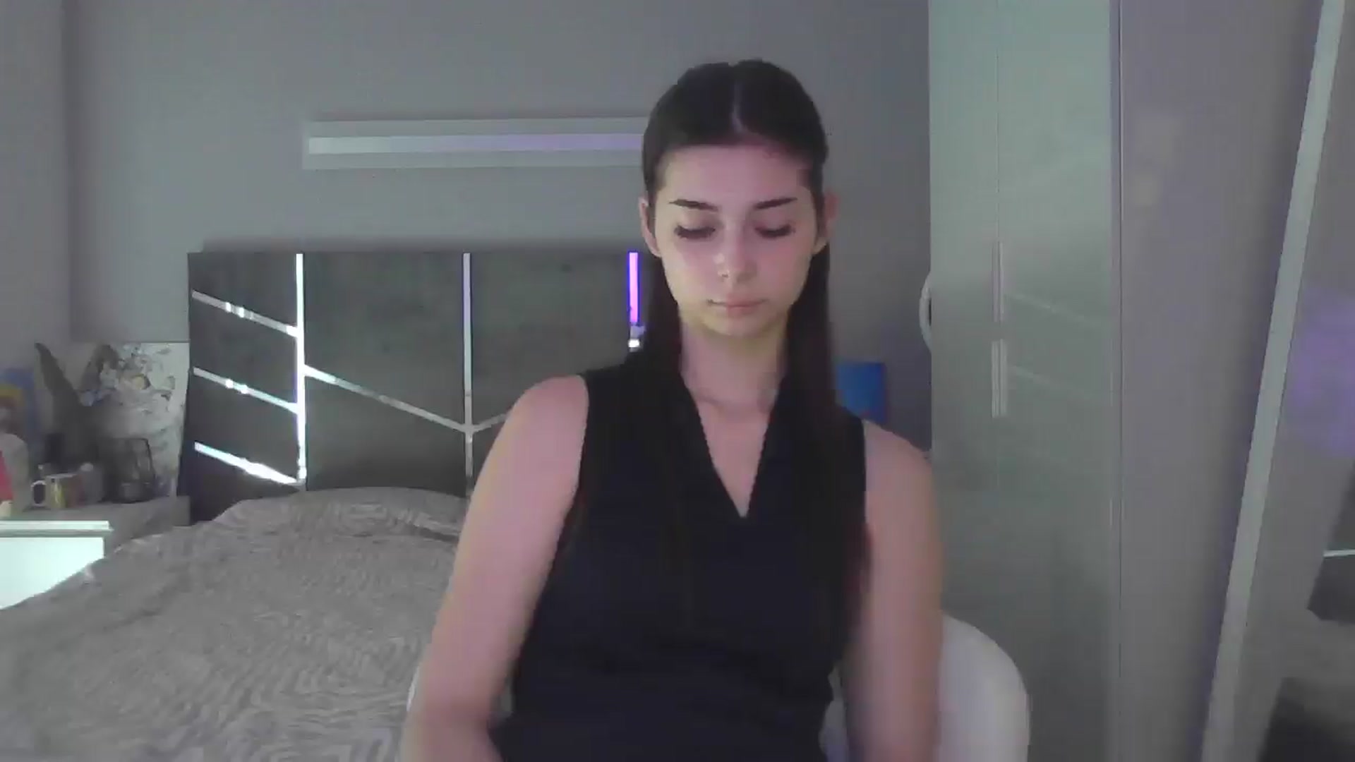 Gallery image thumbnail from AnitaHarper's myfreecams stream on, 07/07/2025, 11:05 image 14 of 20