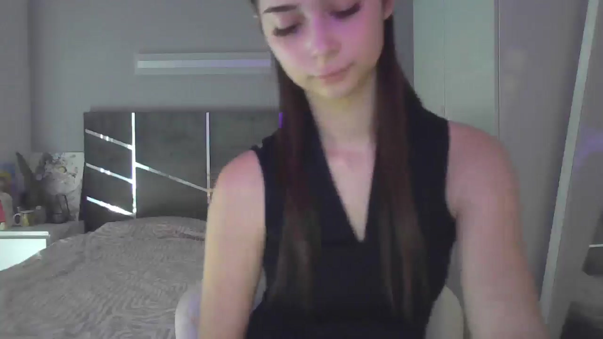 Gallery image thumbnail from AnitaHarper's myfreecams stream on, 07/07/2025, 11:05 image 17 of 20