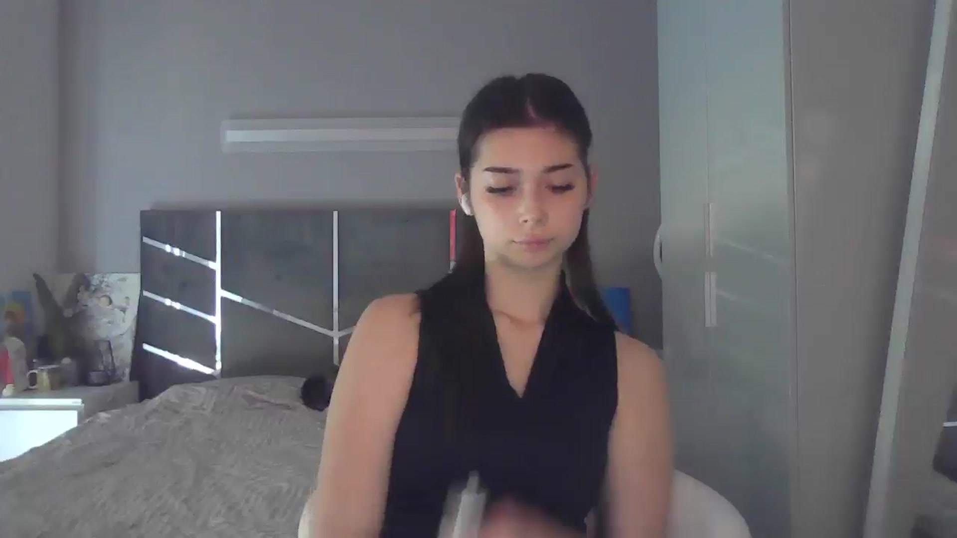 Gallery image thumbnail from AnitaHarper's myfreecams stream on, 07/07/2025, 13:00 image 13 of 20