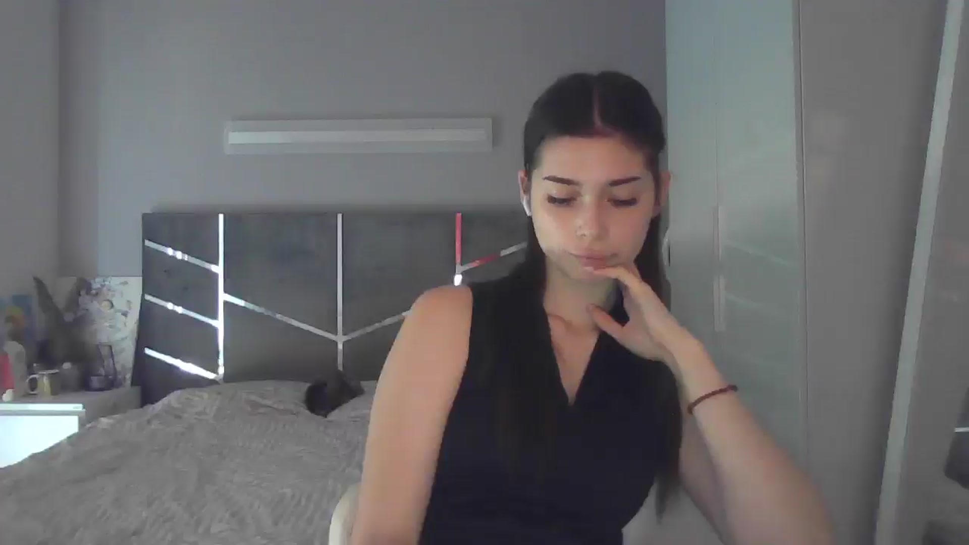 Gallery image thumbnail from AnitaHarper's myfreecams stream on, 07/07/2025, 13:00 image 17 of 20