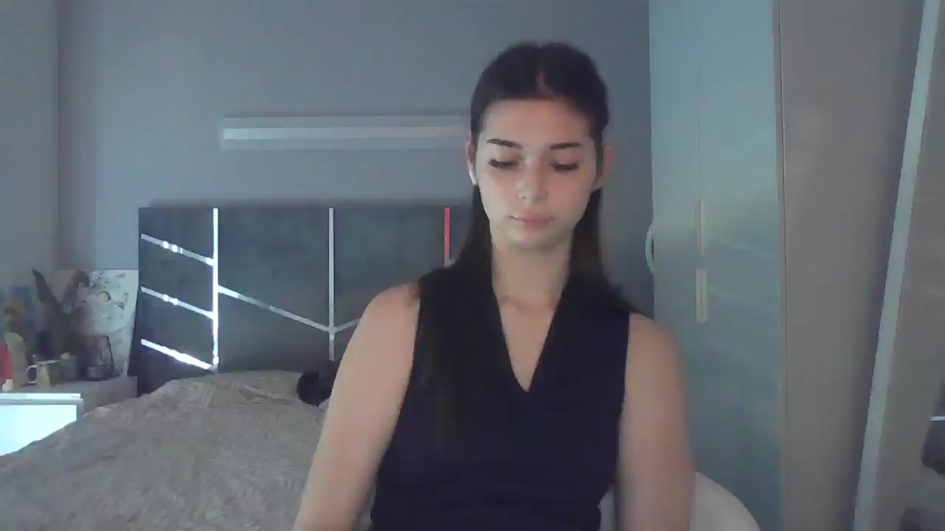 Gallery image thumbnail from AnitaHarper's myfreecams stream on, 07/07/2025, 13:00 image 15 of 20