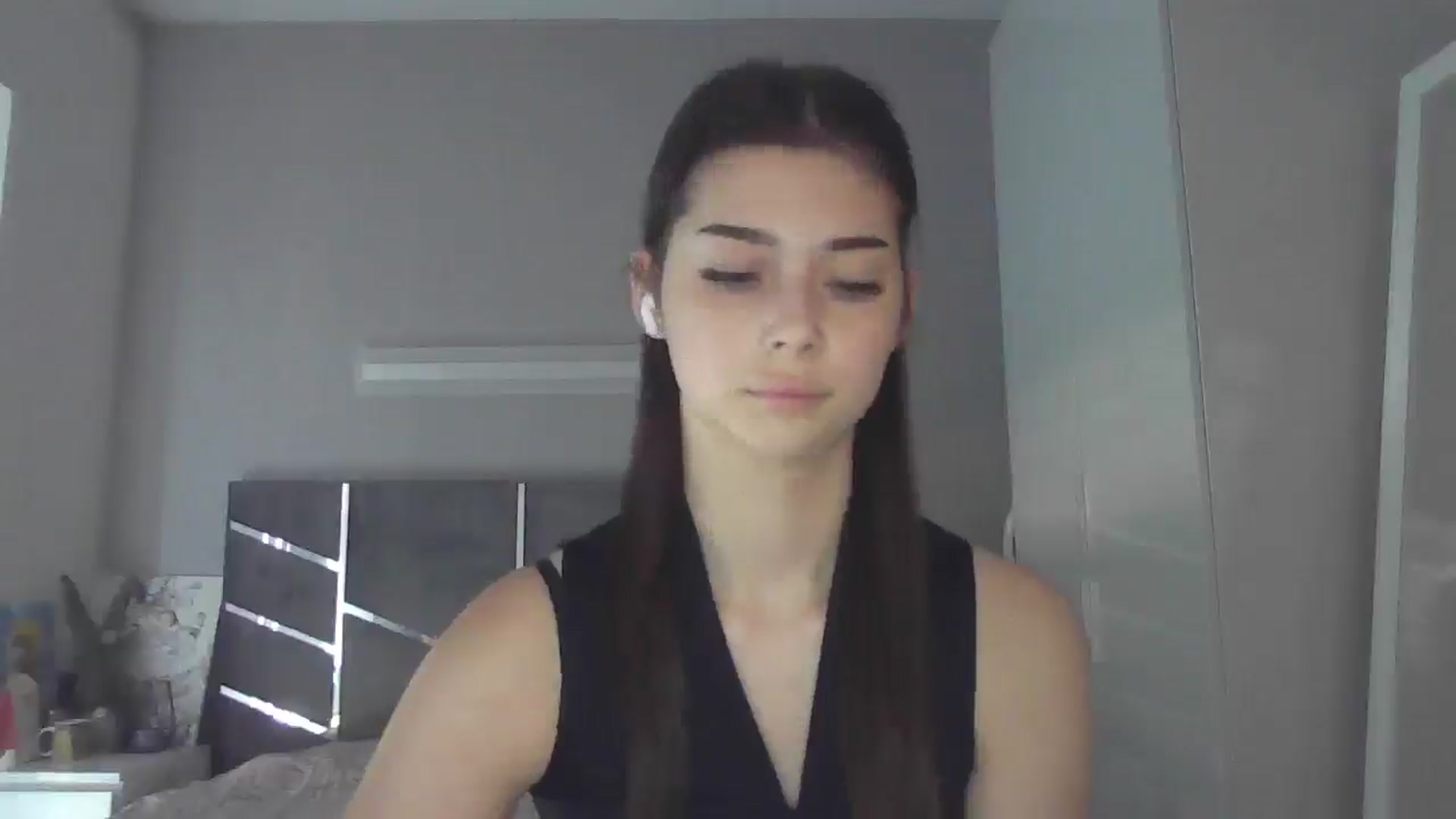 Gallery image thumbnail from AnitaHarper's myfreecams stream on, 07/07/2025, 14:01 image 7 of 20