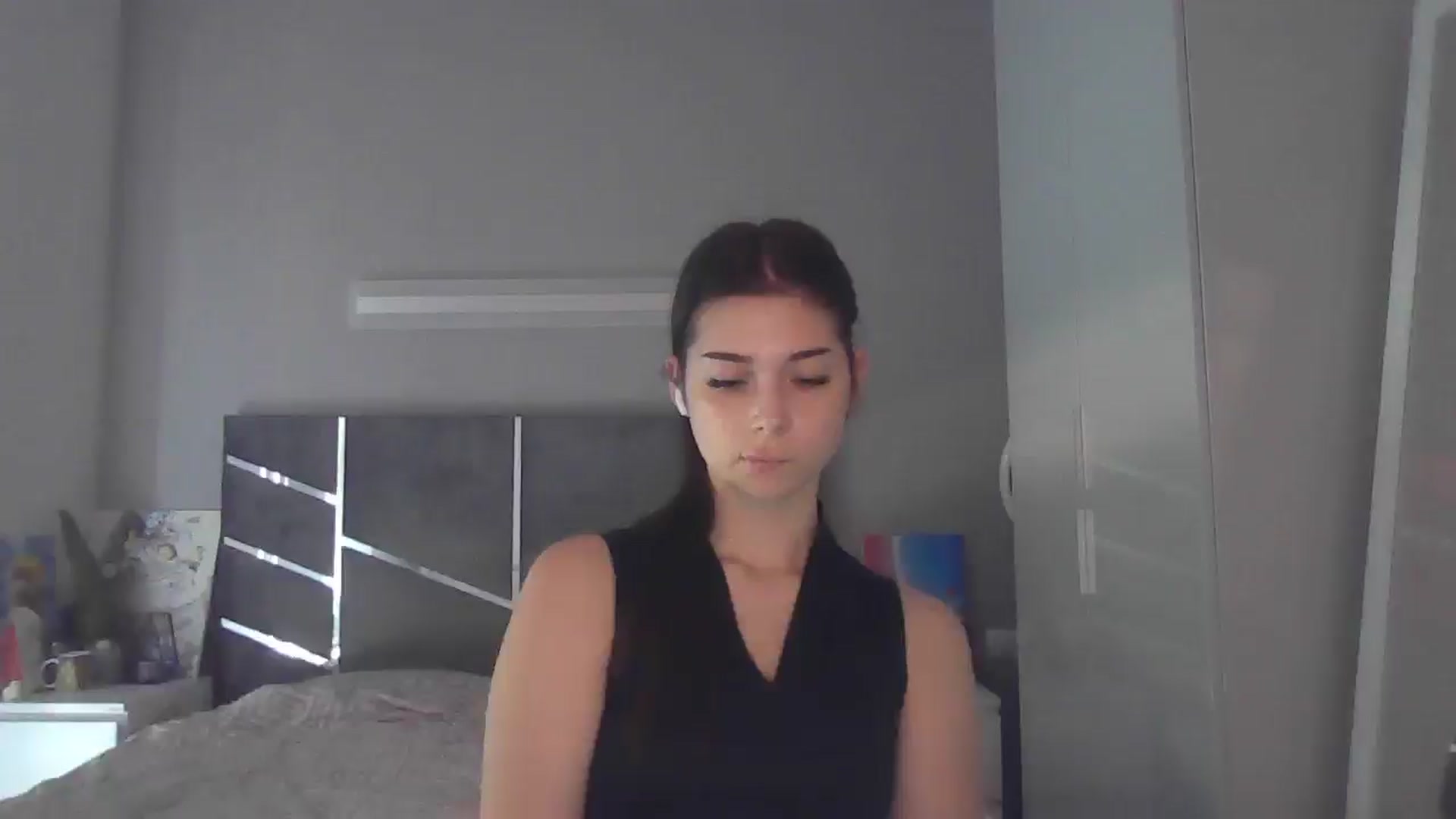 Gallery image thumbnail from AnitaHarper's myfreecams stream on, 07/07/2025, 14:01 image 13 of 20