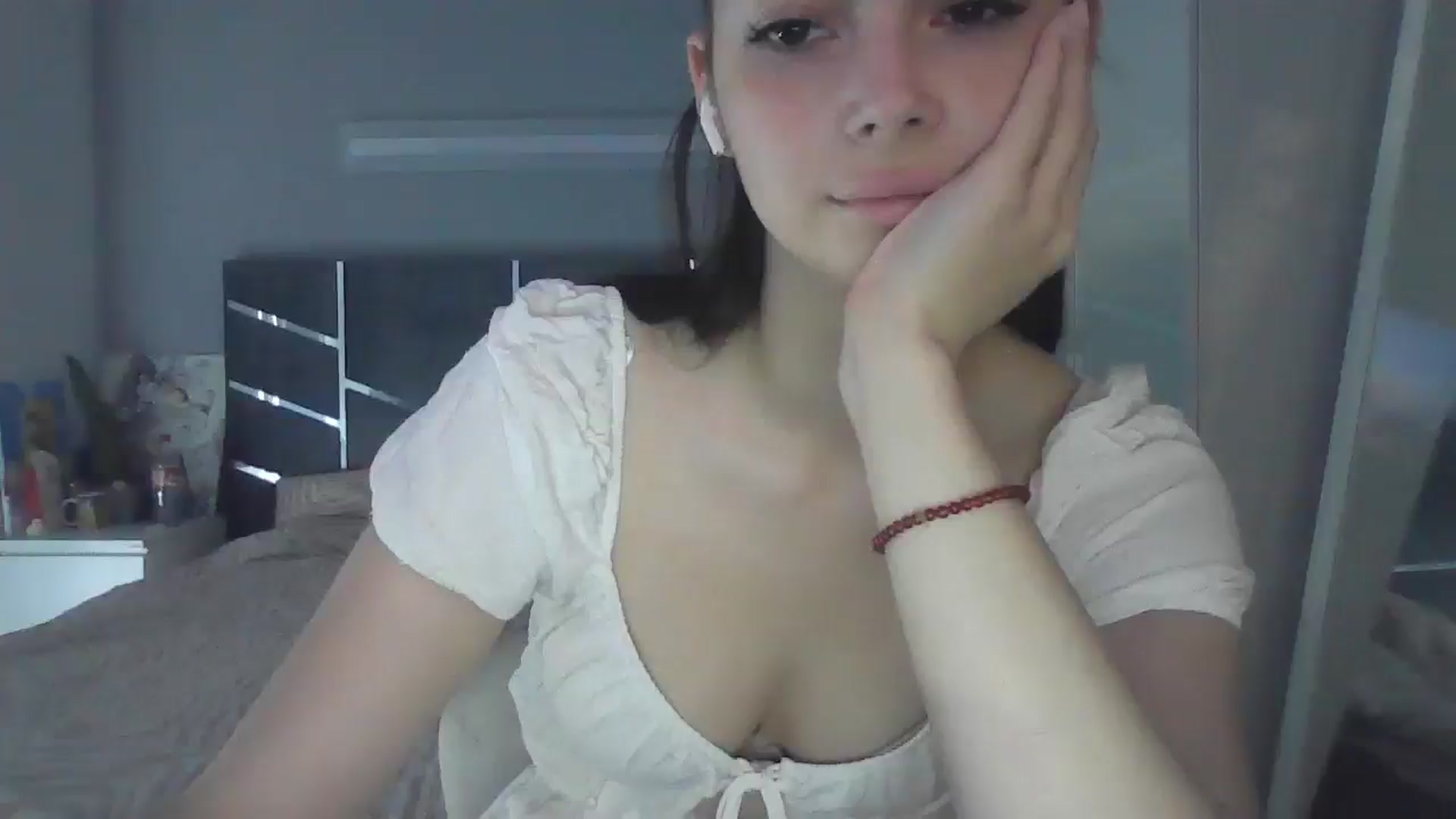 Gallery image thumbnail from AnitaHarper's myfreecams stream on, 07/08/2025, 12:33 image 15 of 20