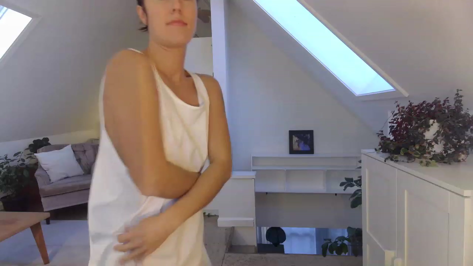 Gallery image thumbnail from AnitaOrgasm's myfreecams stream on, 11/15/2022, 24:46 image 4 of 20