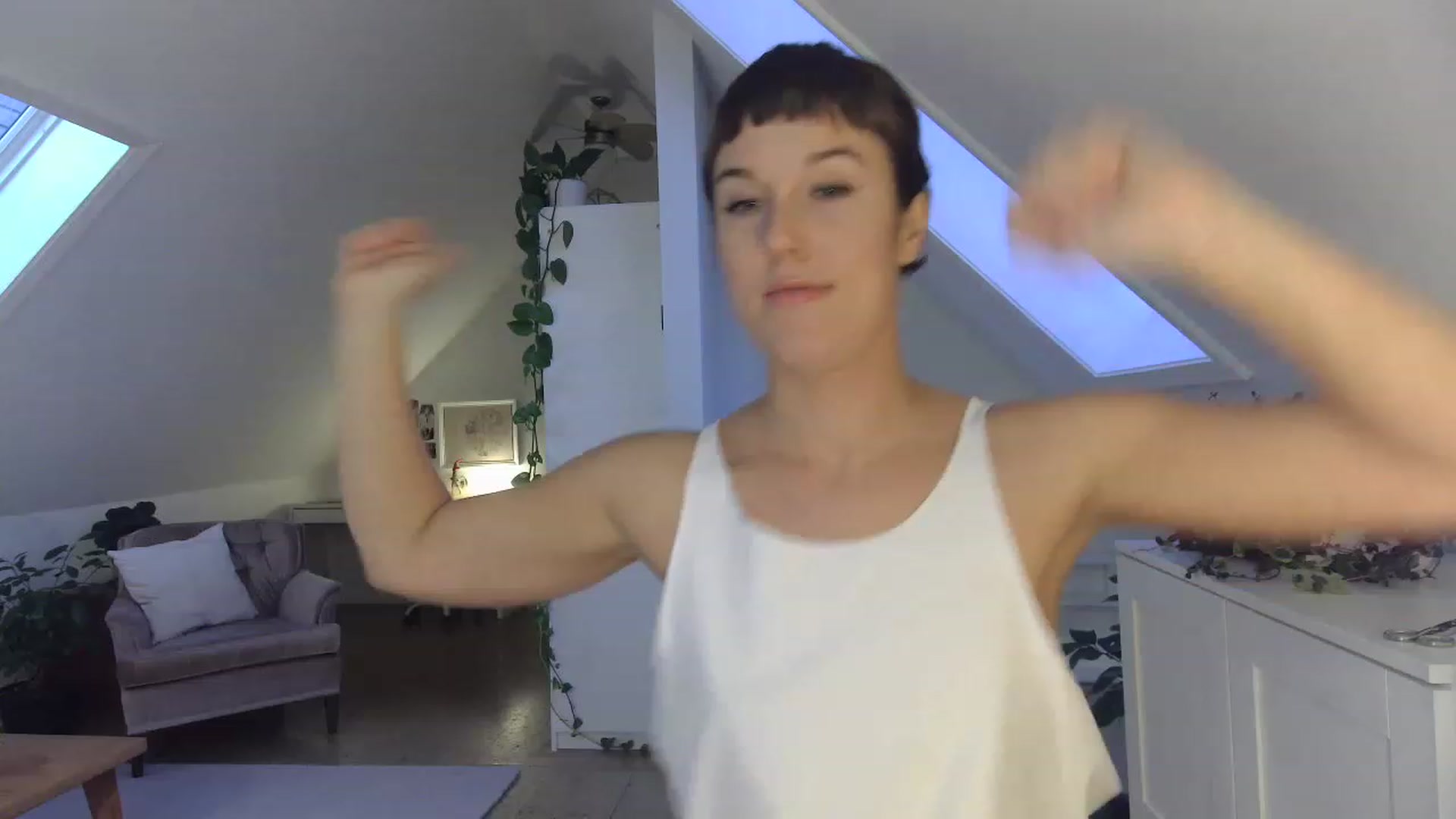 Gallery image thumbnail from AnitaOrgasm's myfreecams stream on, 11/15/2022, 24:46 image 14 of 20