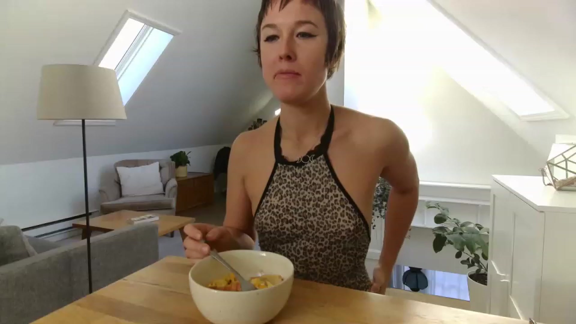 Gallery image thumbnail from AnitaOrgasm's myfreecams stream on, 12/04/2022, 18:25 image 8 of 20