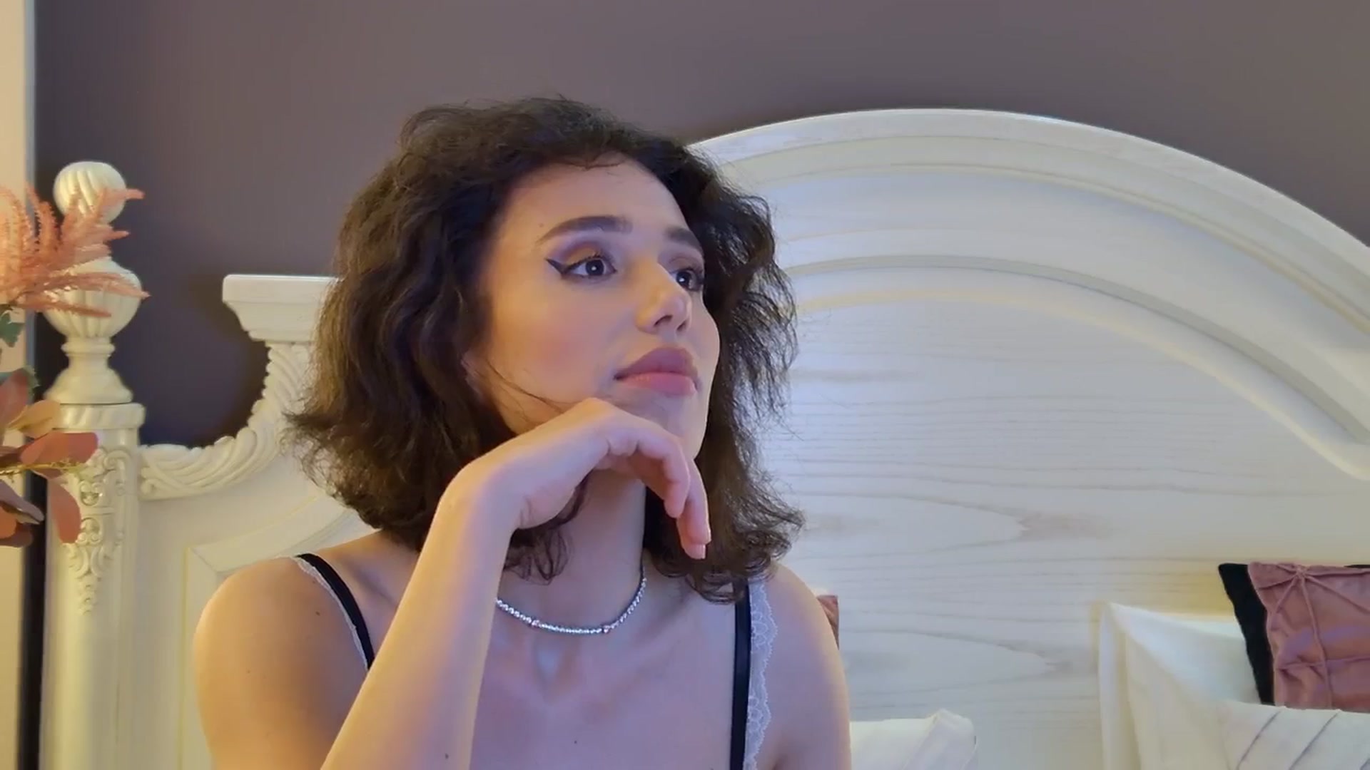 Gallery image thumbnail from AnitaRicci's myfreecams stream on, 05/18/2024, 12:52 image 6 of 20