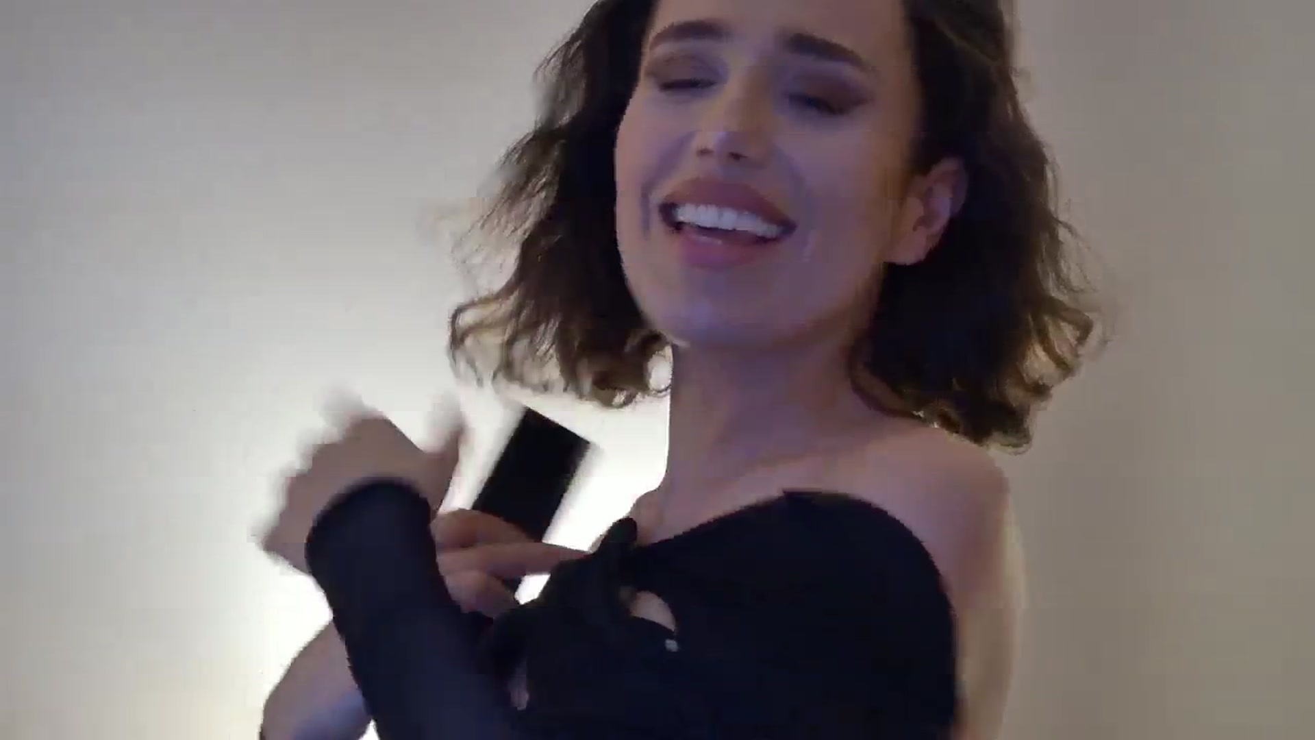 Gallery image thumbnail from AnitaRicci's myfreecams stream on, 05/19/2024, 10:35 image 15 of 20