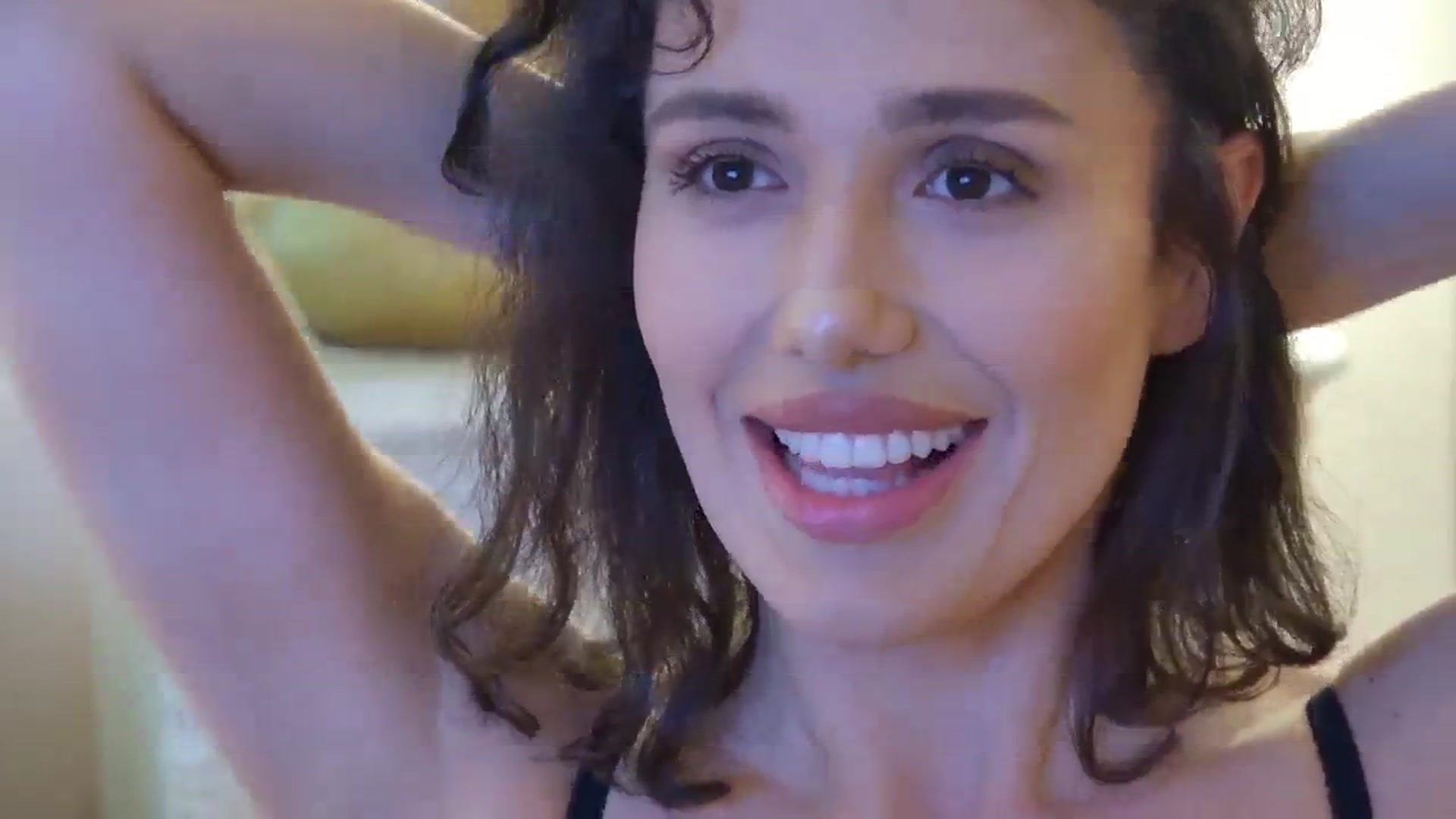 Gallery image thumbnail from AnitaRicci's myfreecams stream on, 05/20/2024, 09:25 image 12 of 20