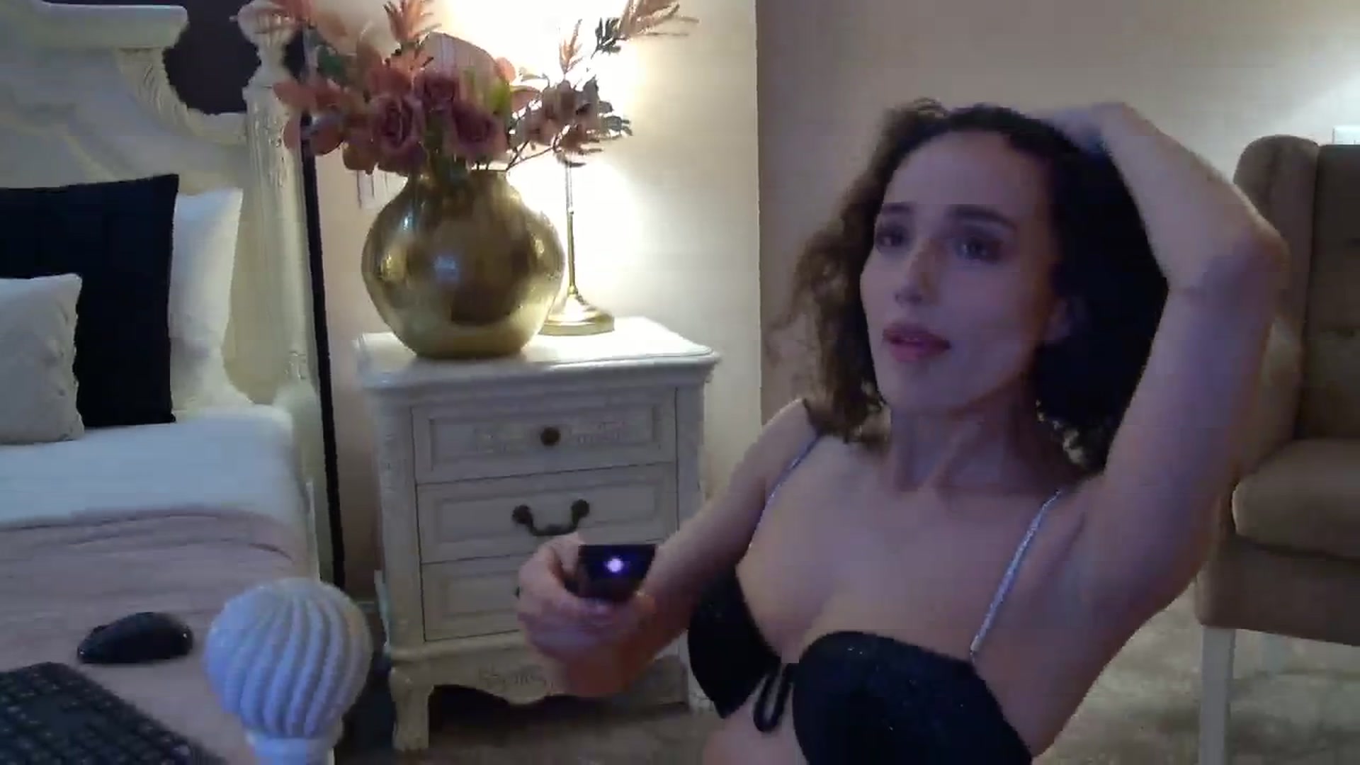Gallery image thumbnail from AnitaRicci's myfreecams stream on, 05/22/2024, 04:34 image 3 of 20