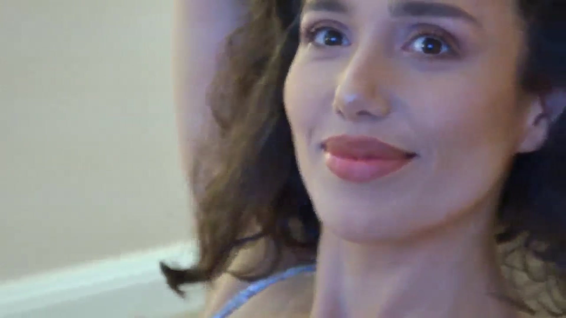 Gallery image thumbnail from AnitaRicci's myfreecams stream on, 05/22/2024, 07:52 image 7 of 20