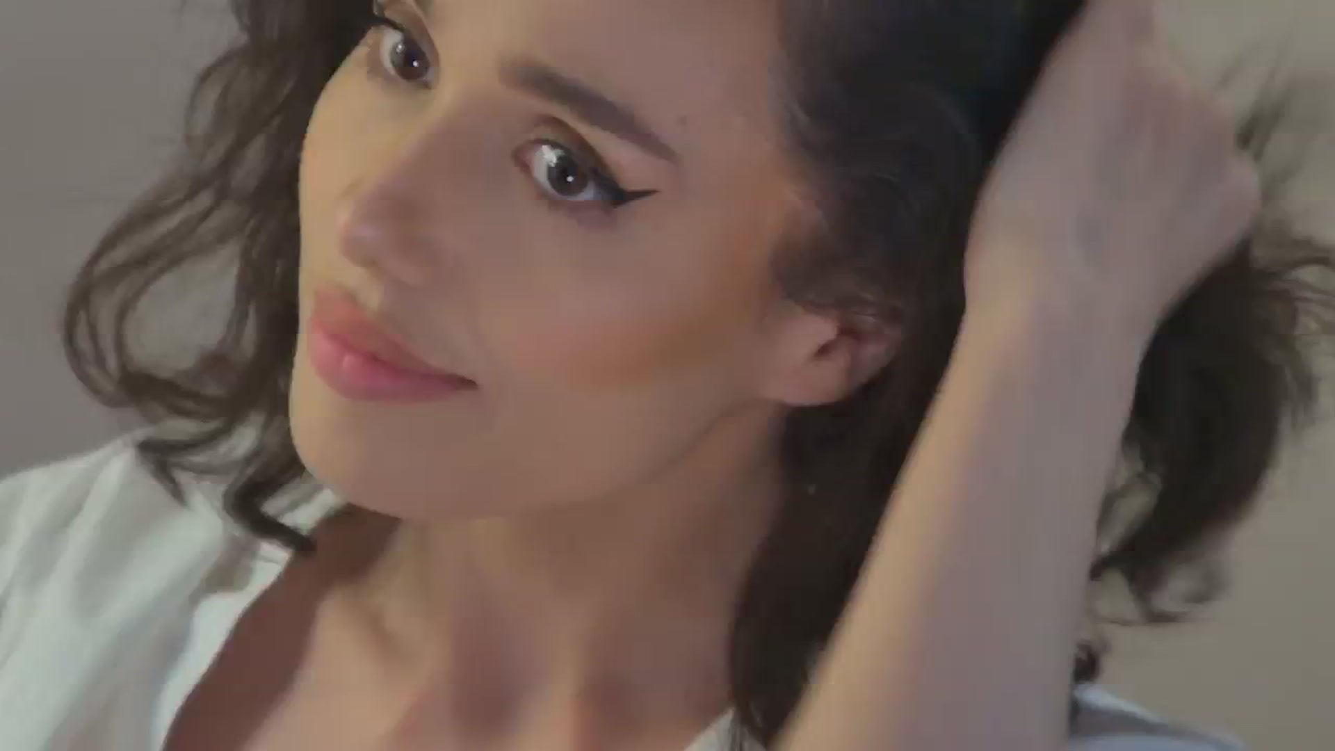 Gallery image thumbnail from AnitaRicci's myfreecams stream on, 05/26/2024, 13:14 image 1 of 20