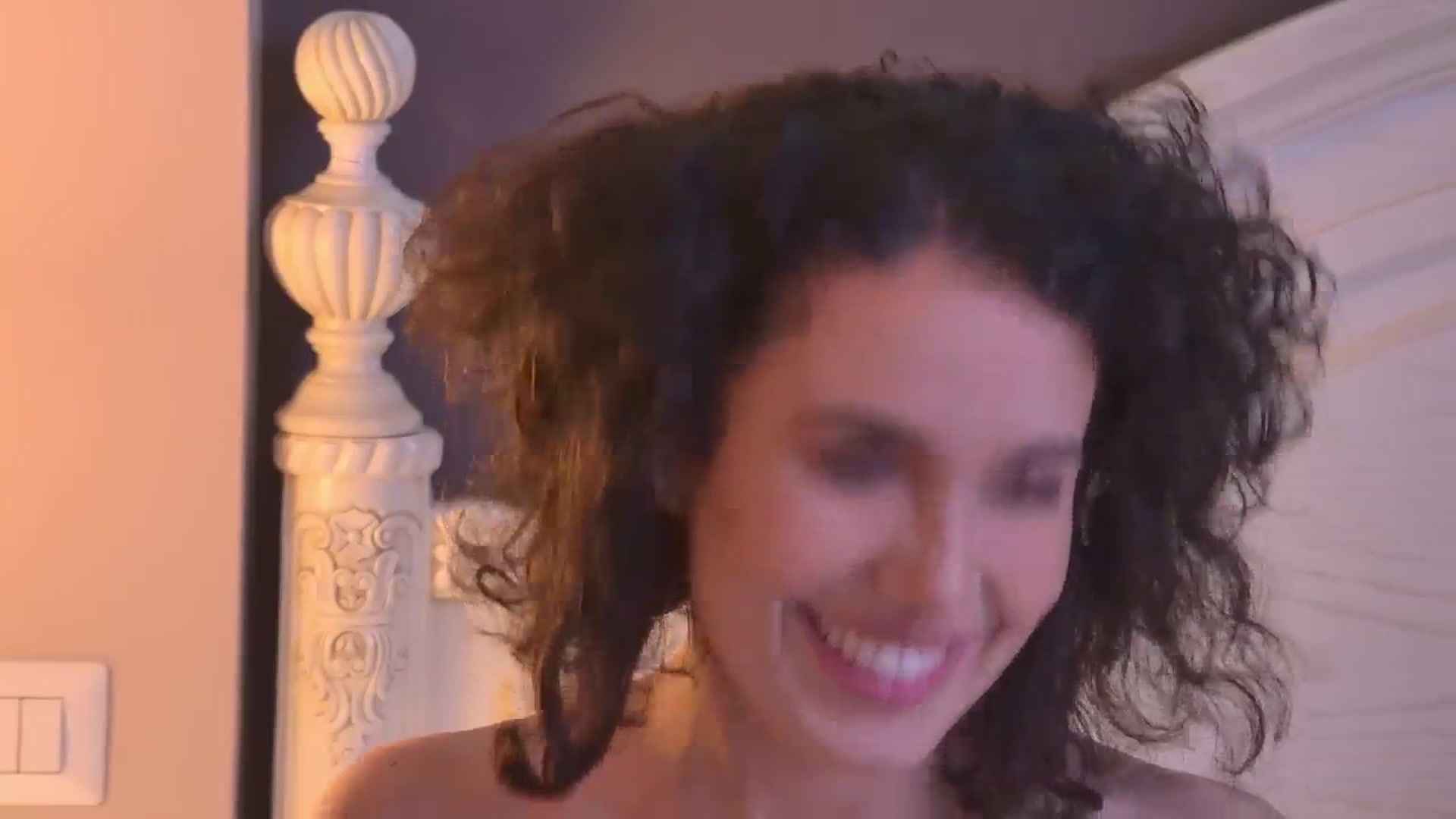 Gallery image thumbnail from AnitaRicci's myfreecams stream on, 06/13/2024, 08:29 image 9 of 20