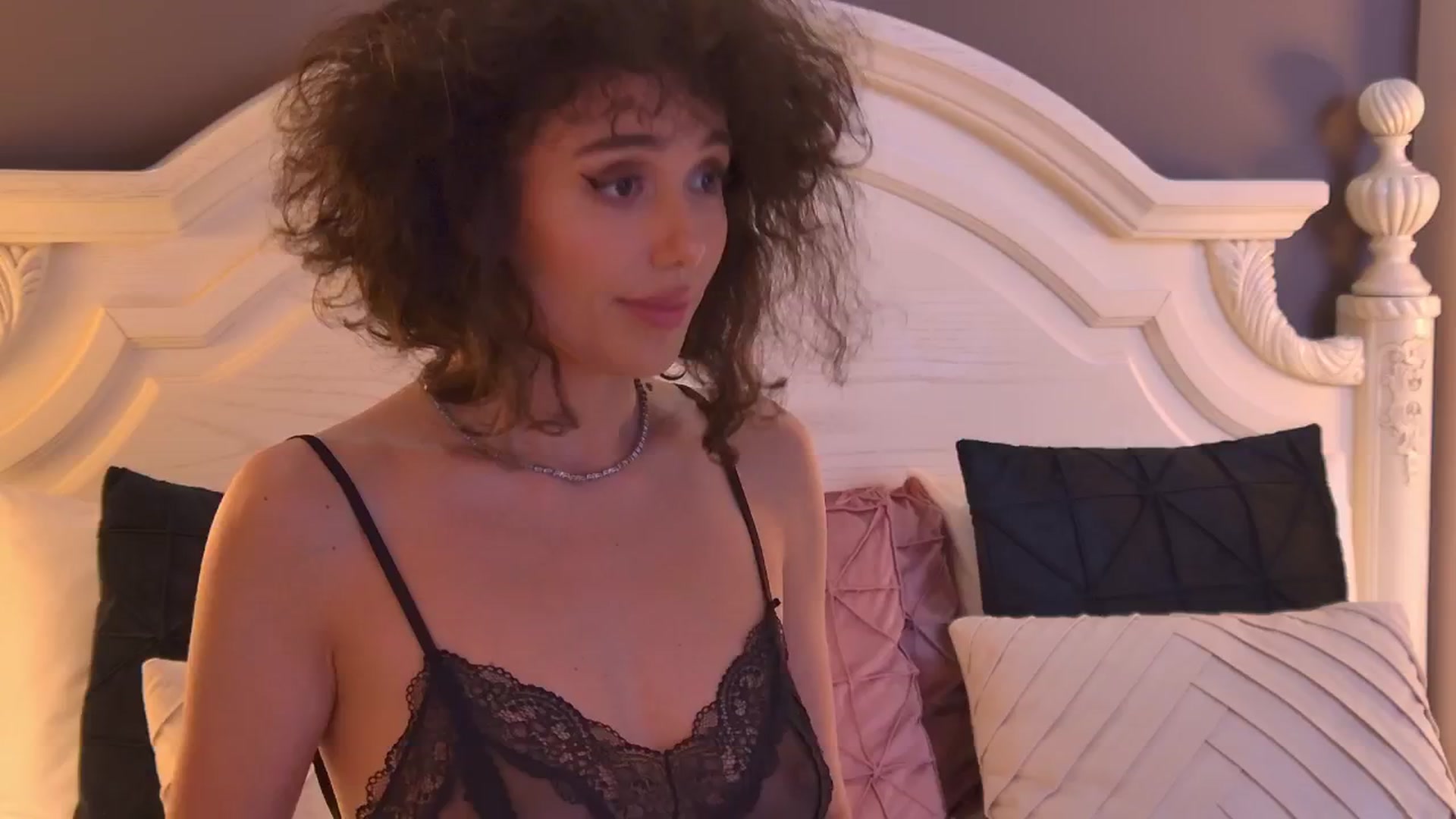 Gallery image thumbnail from AnitaRicci's myfreecams stream on, 06/21/2024, 07:50 image 7 of 20
