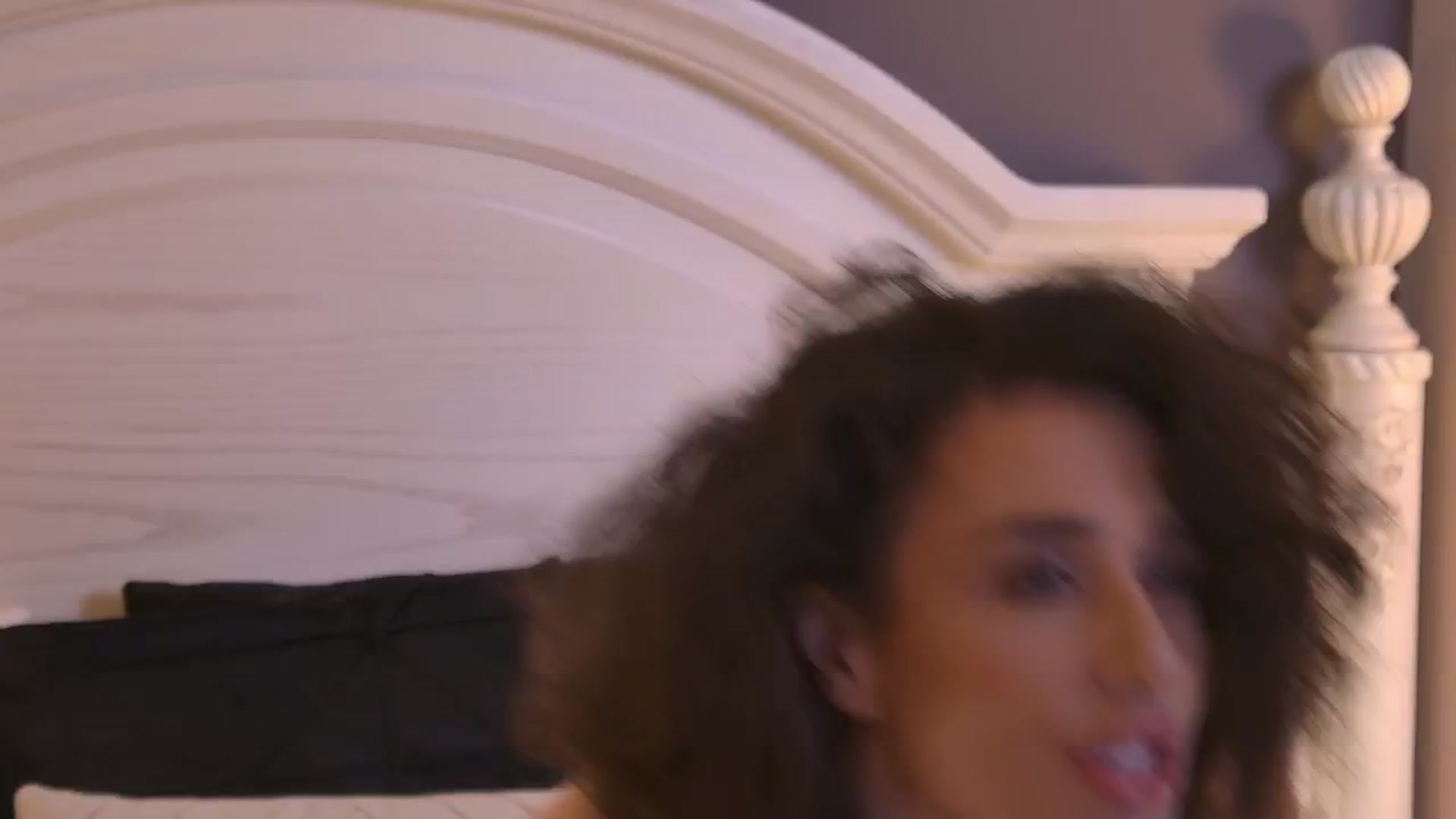 Gallery image thumbnail from AnitaRicci's myfreecams stream on, 08/09/2024, 12:20 image 18 of 20
