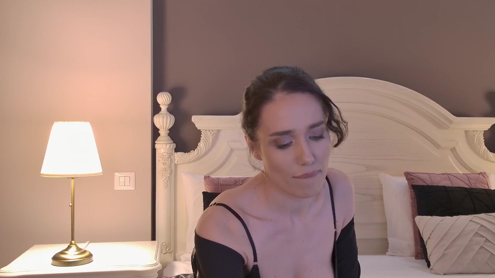 Gallery image thumbnail from AnitaRicci's myfreecams stream on, 10/29/2024, 12:27 image 18 of 20