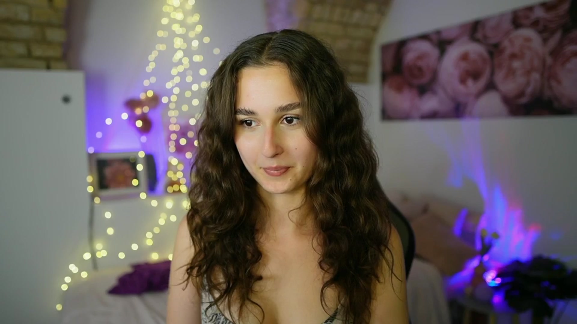 Gallery image thumbnail from Anita_Grey_'s myfreecams stream on, 06/07/2025, 21:38 image 9 of 20