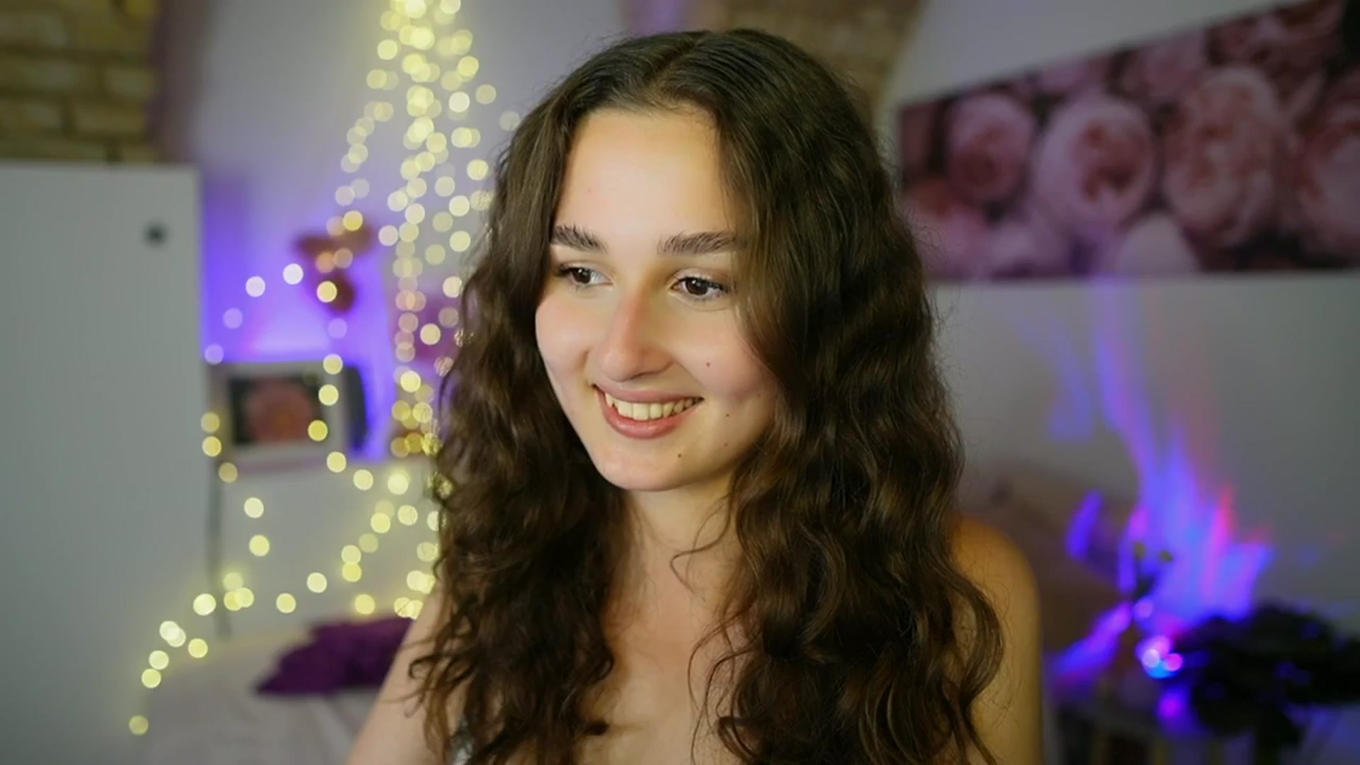 Gallery image thumbnail from Anita_Grey_'s myfreecams stream on, 06/07/2025, 21:38 image 8 of 20