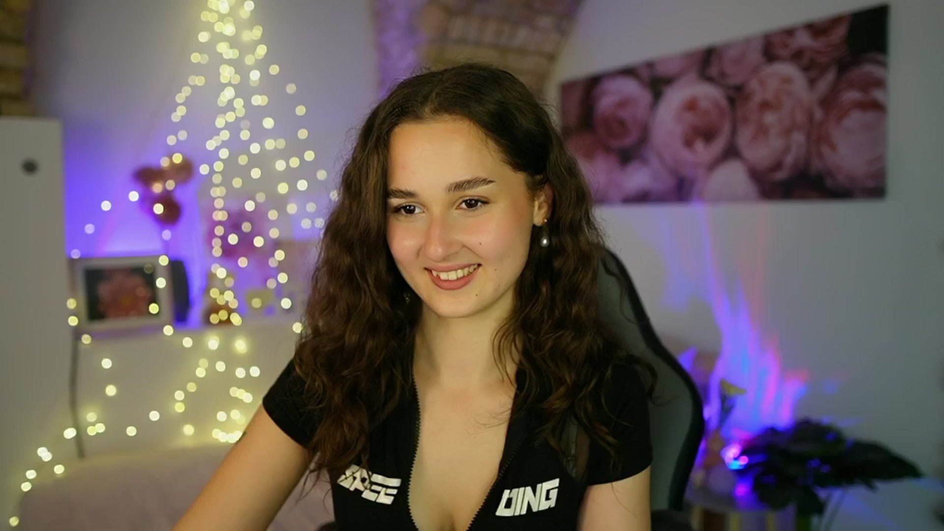 Gallery image thumbnail from Anita_Grey_'s myfreecams stream on, 06/08/2025, 20:03 image 16 of 20