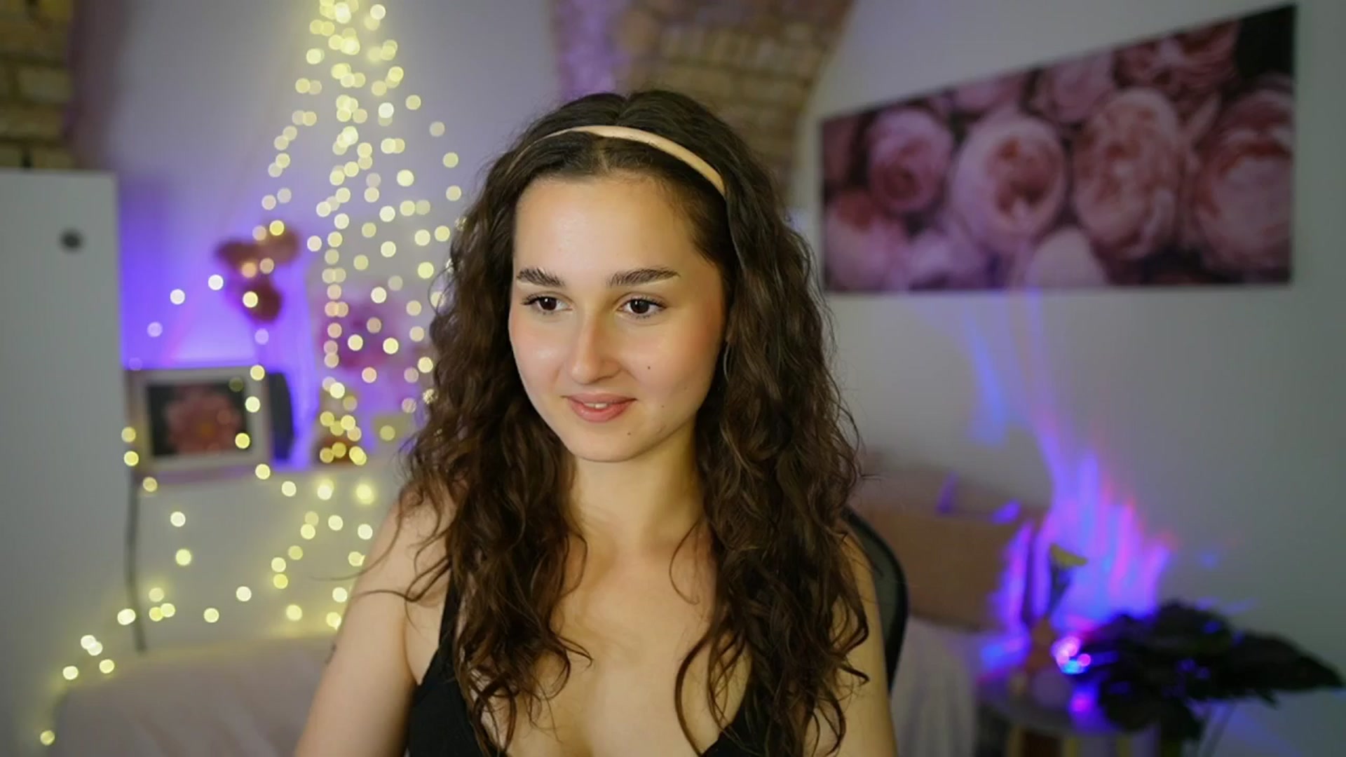 Gallery image thumbnail from Anita_Grey_'s myfreecams stream on, 06/11/2025, 20:11 image 7 of 20
