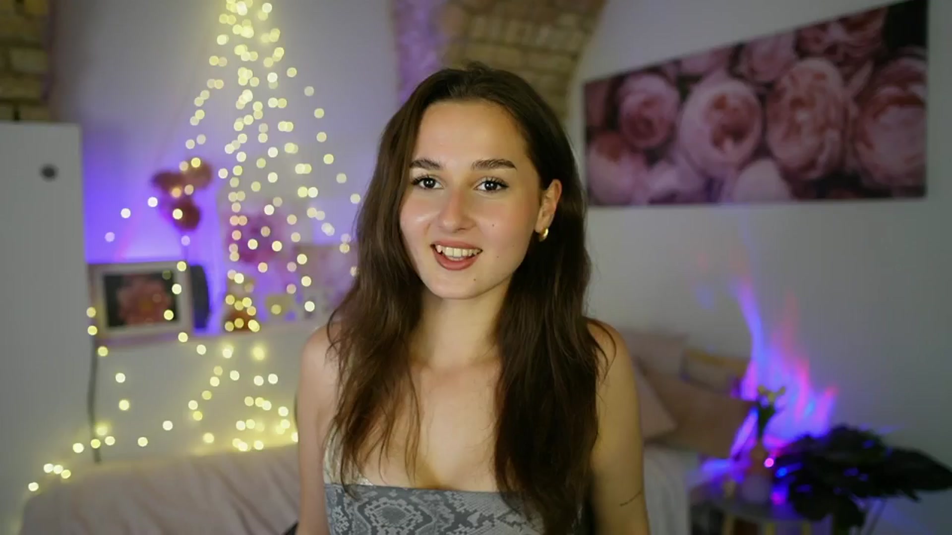 Gallery image thumbnail from Anita_Grey_'s myfreecams stream on, 06/12/2025, 19:13 image 16 of 20