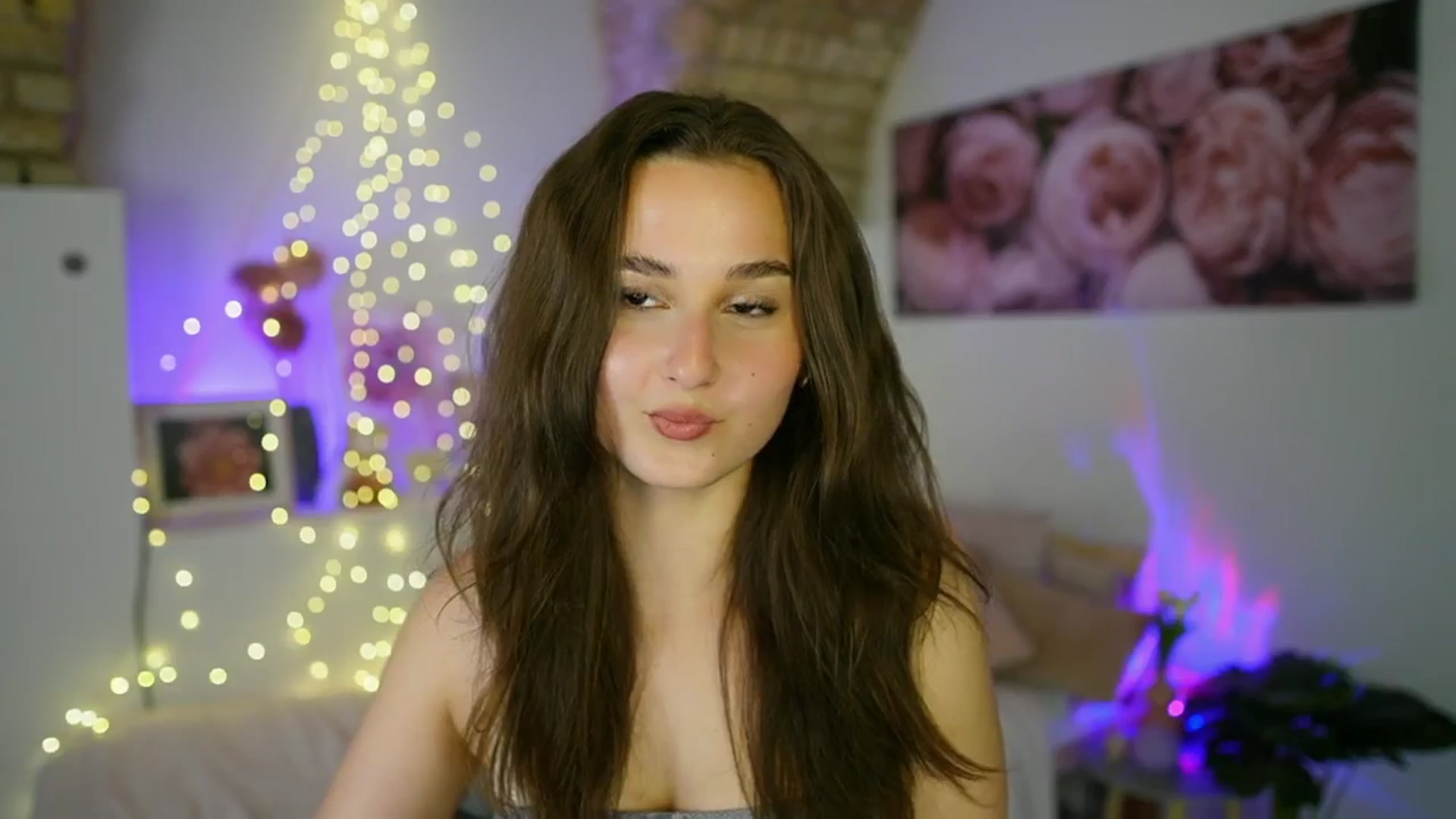 Gallery image thumbnail from Anita_Grey_'s myfreecams stream on, 06/12/2025, 19:13 image 12 of 20