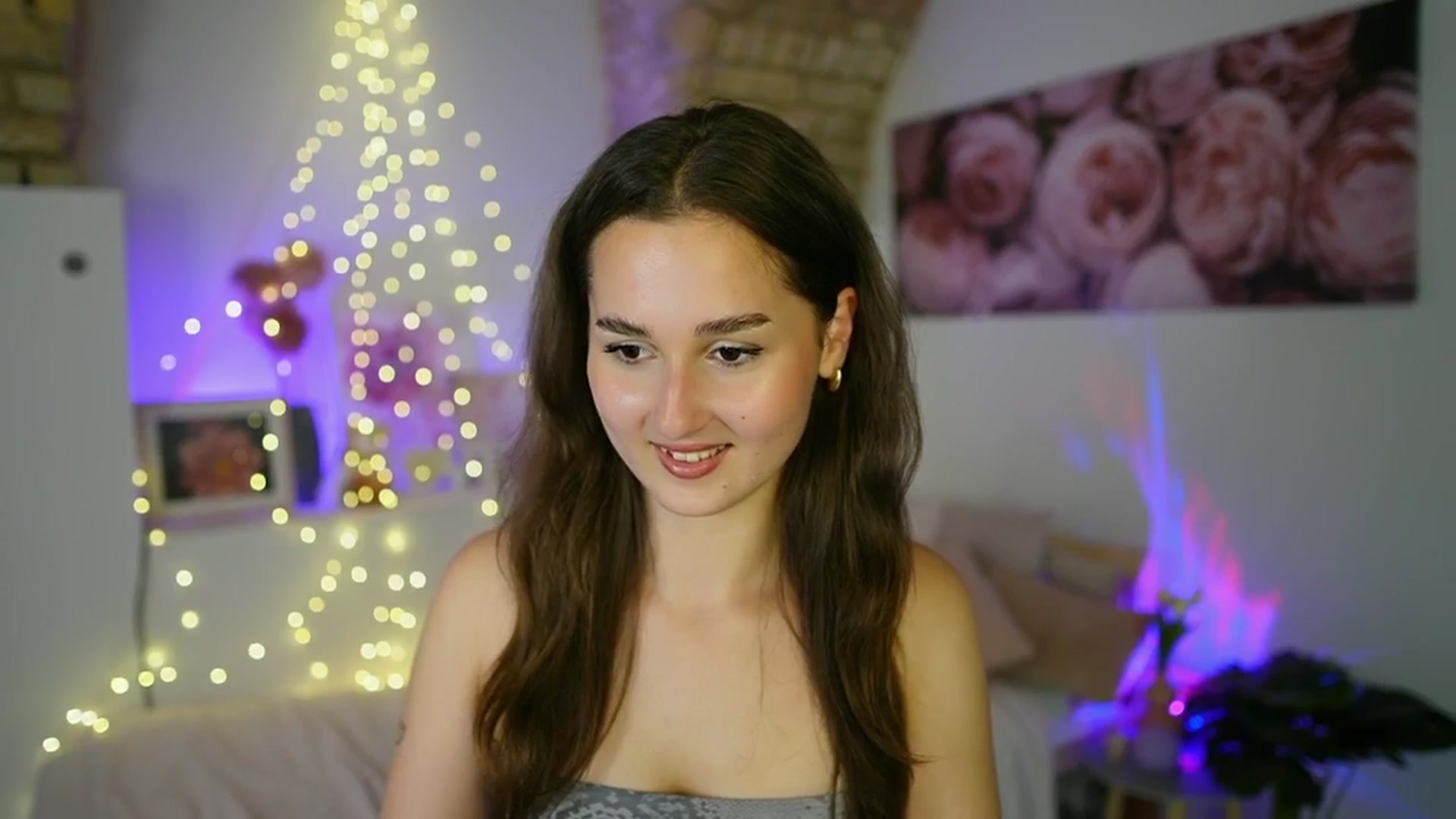 Gallery image thumbnail from Anita_Grey_'s myfreecams stream on, 06/12/2025, 19:13 image 10 of 20