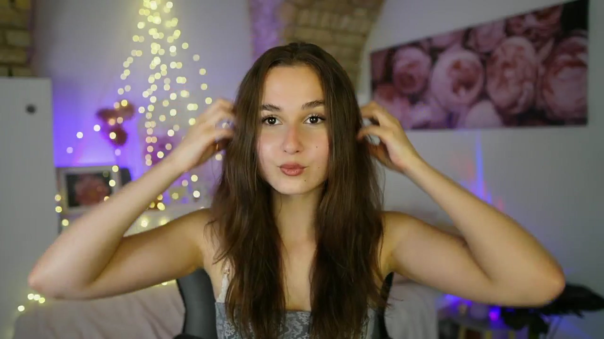 Gallery image thumbnail from Anita_Grey_'s myfreecams stream on, 06/12/2025, 19:13 image 3 of 20